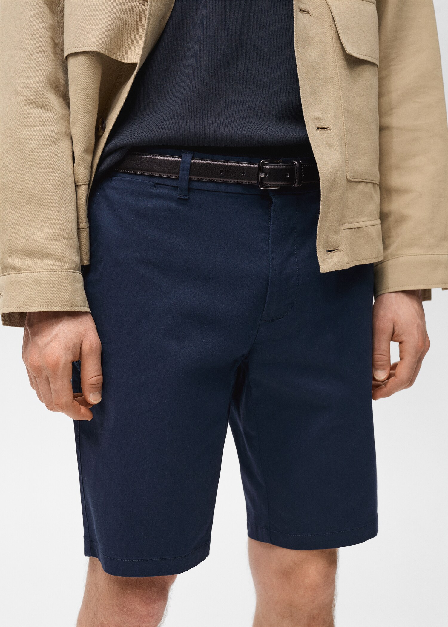 Slim-fit chino cotton bermuda shorts - Details of the article 1