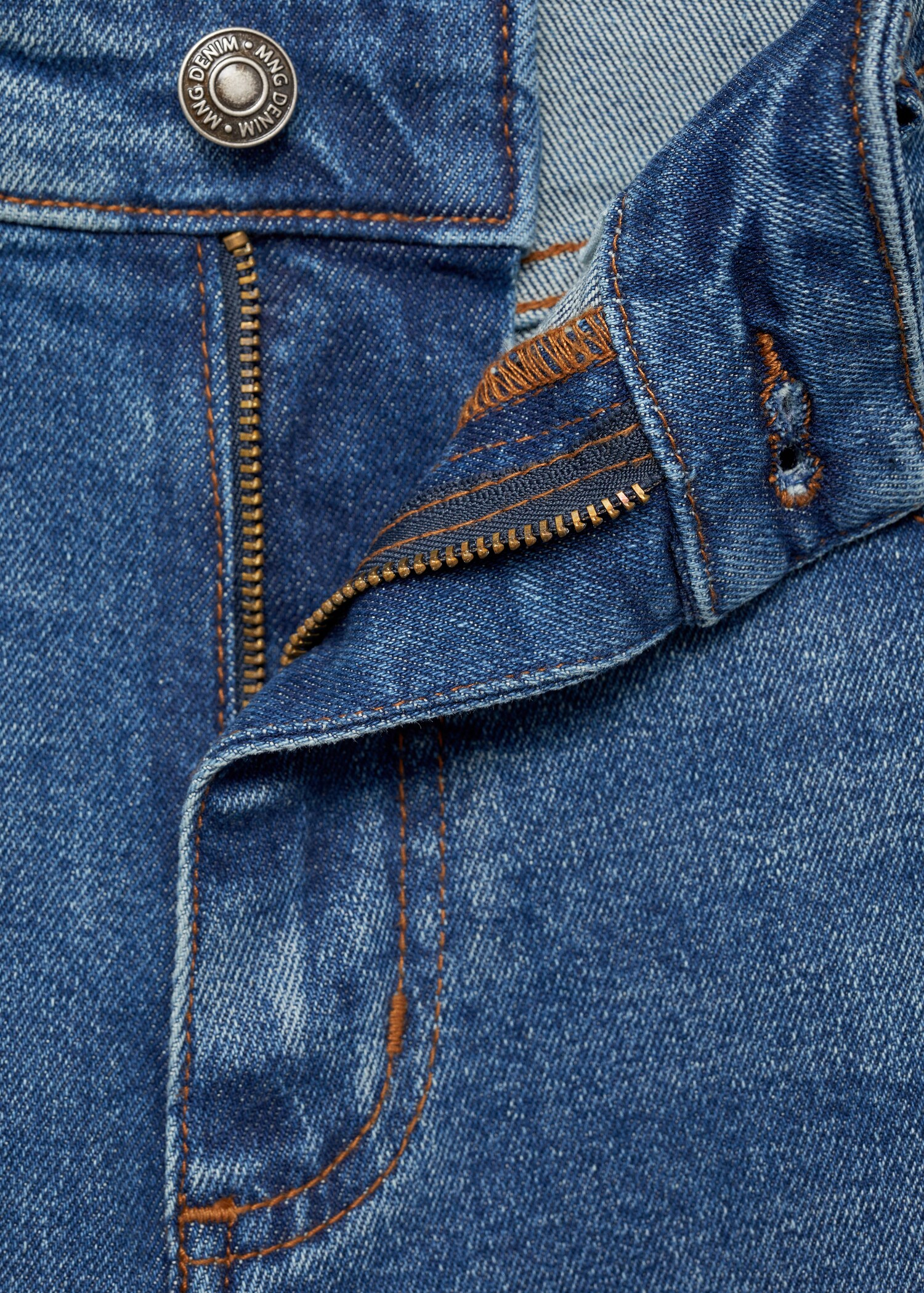Slim-fit denim bermuda shorts - Details of the article 0