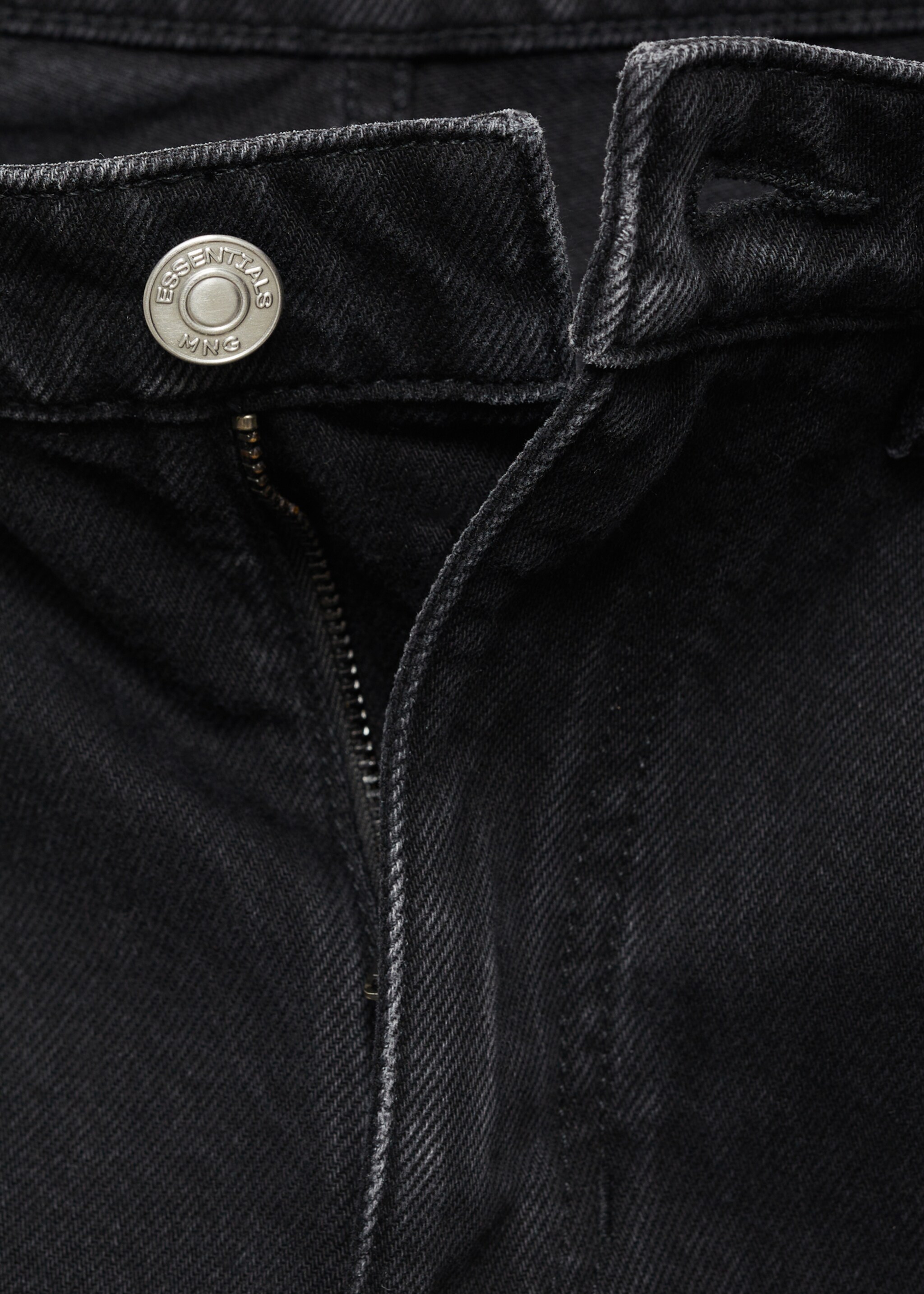 Cropped carrot-fit jeans - Details of the article 8