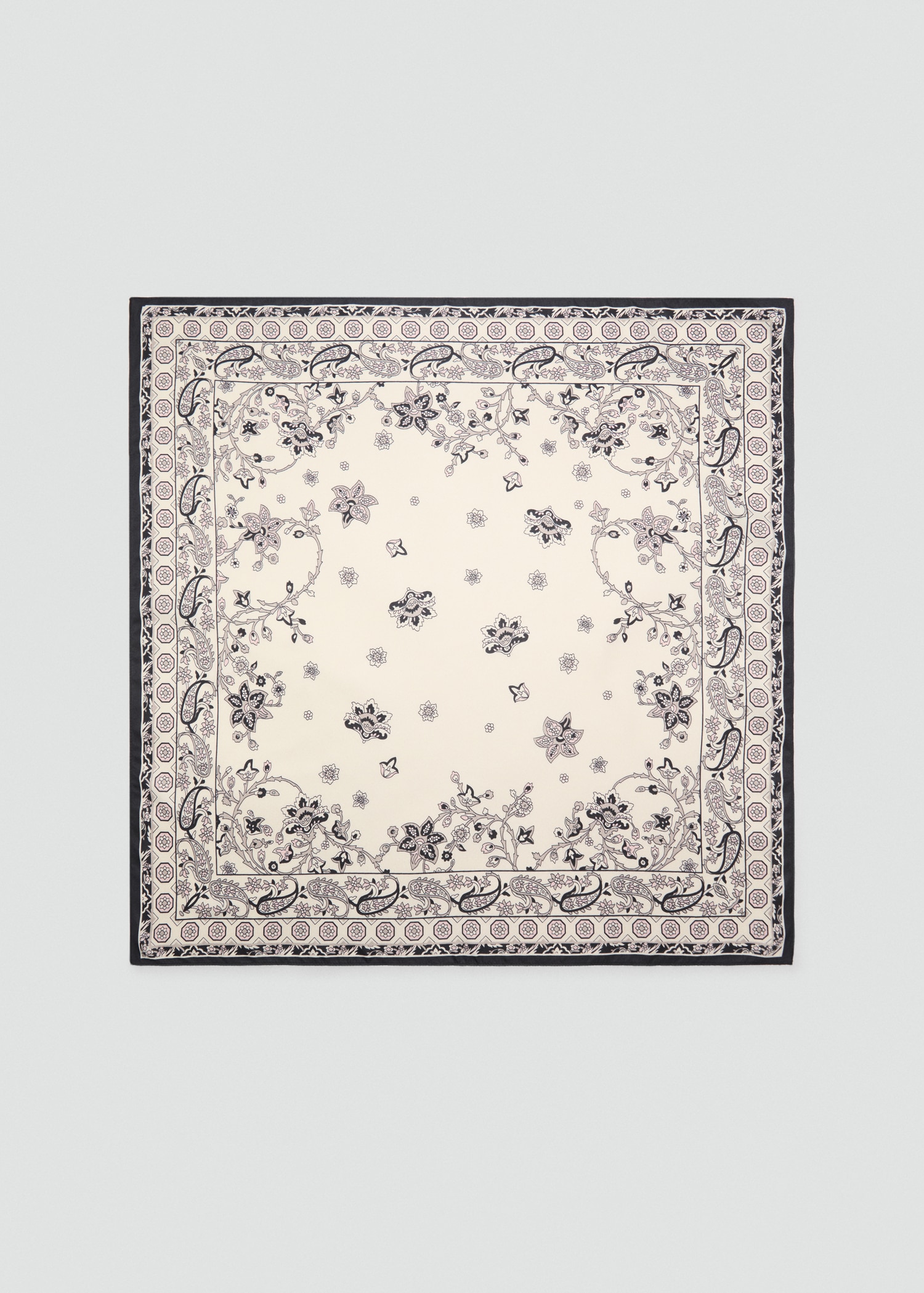 Pañuelo estampado paisley - Artículo sin modelo