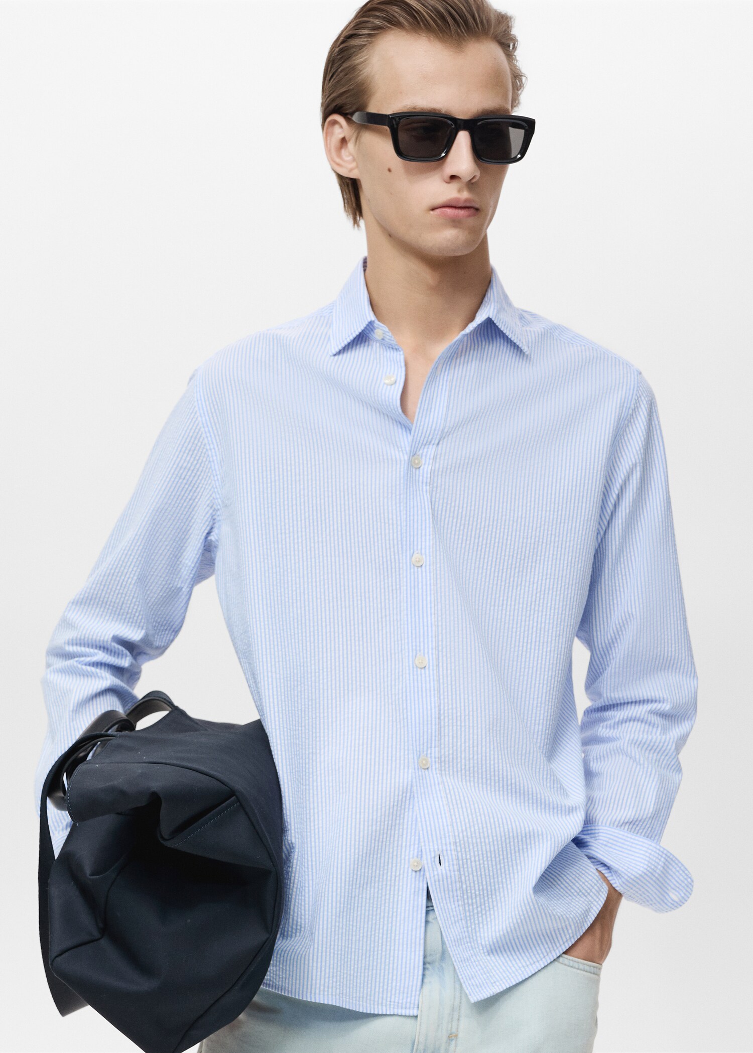 Striped seersucker shirt - Details of the article 1