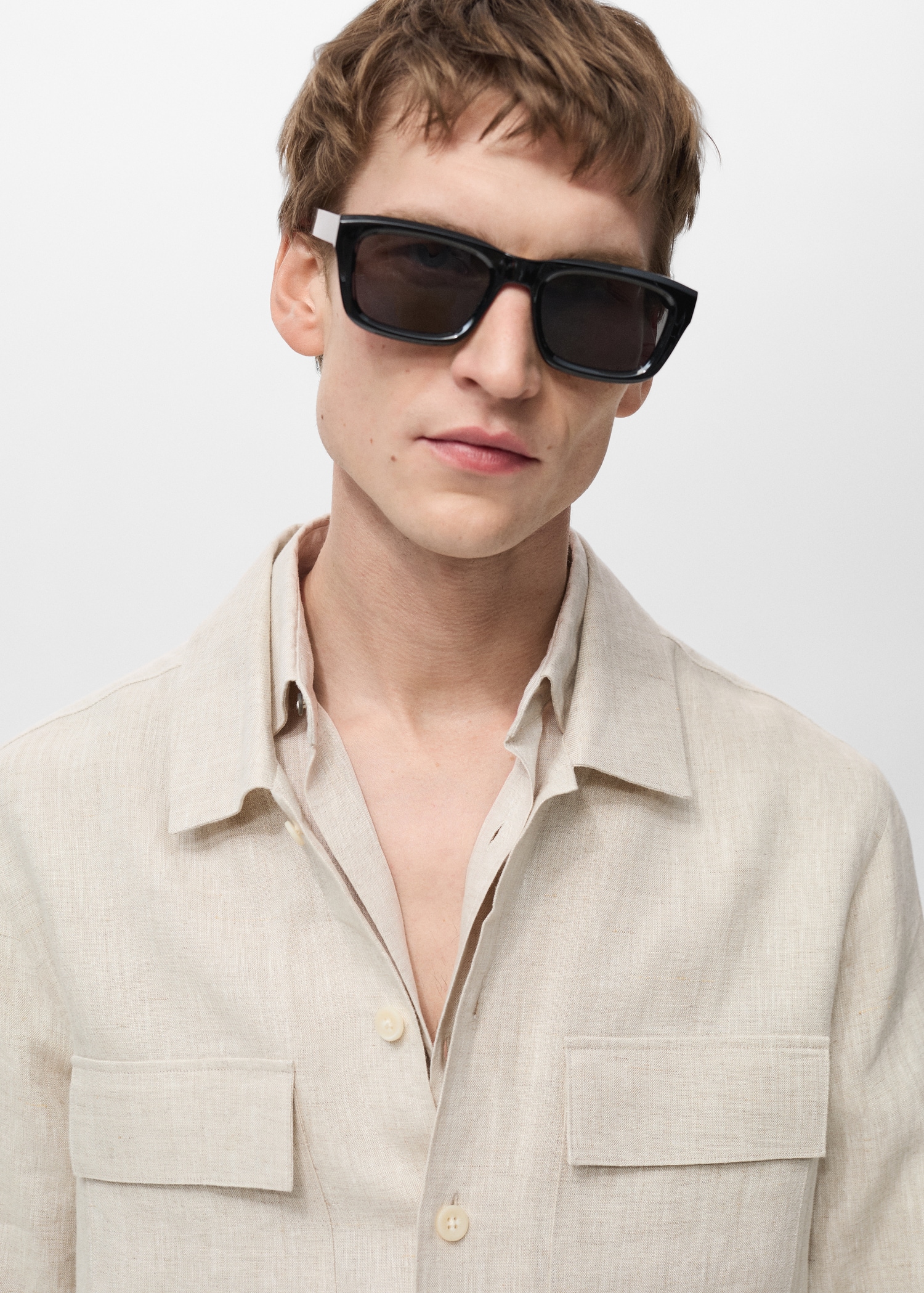 100% linen overshirt with pockets - Details of the article 1