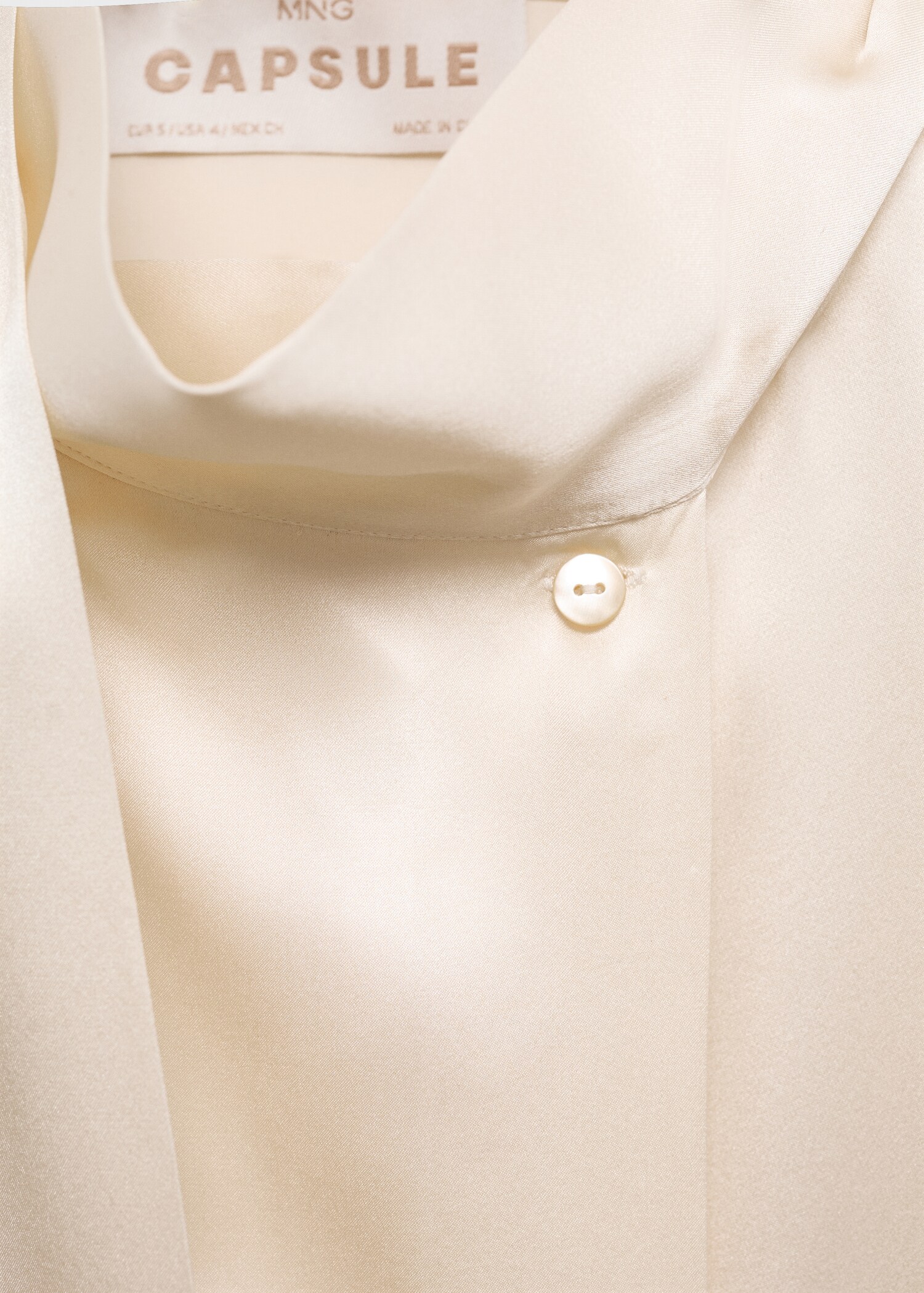 Cape-style silk dress with bow neck - Details of the article 8