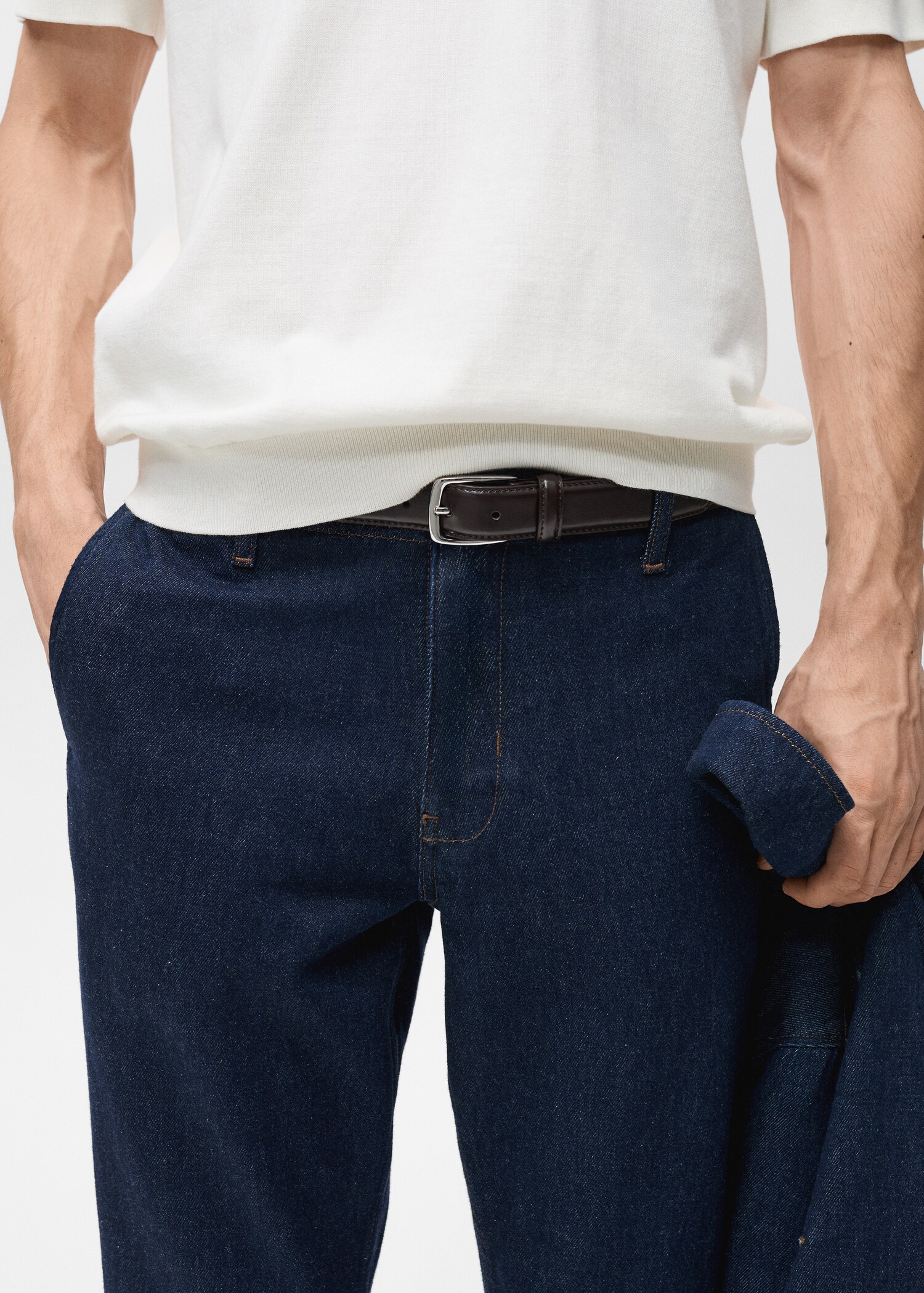 Regular-fit dark-wash jeans - Details of the article 1