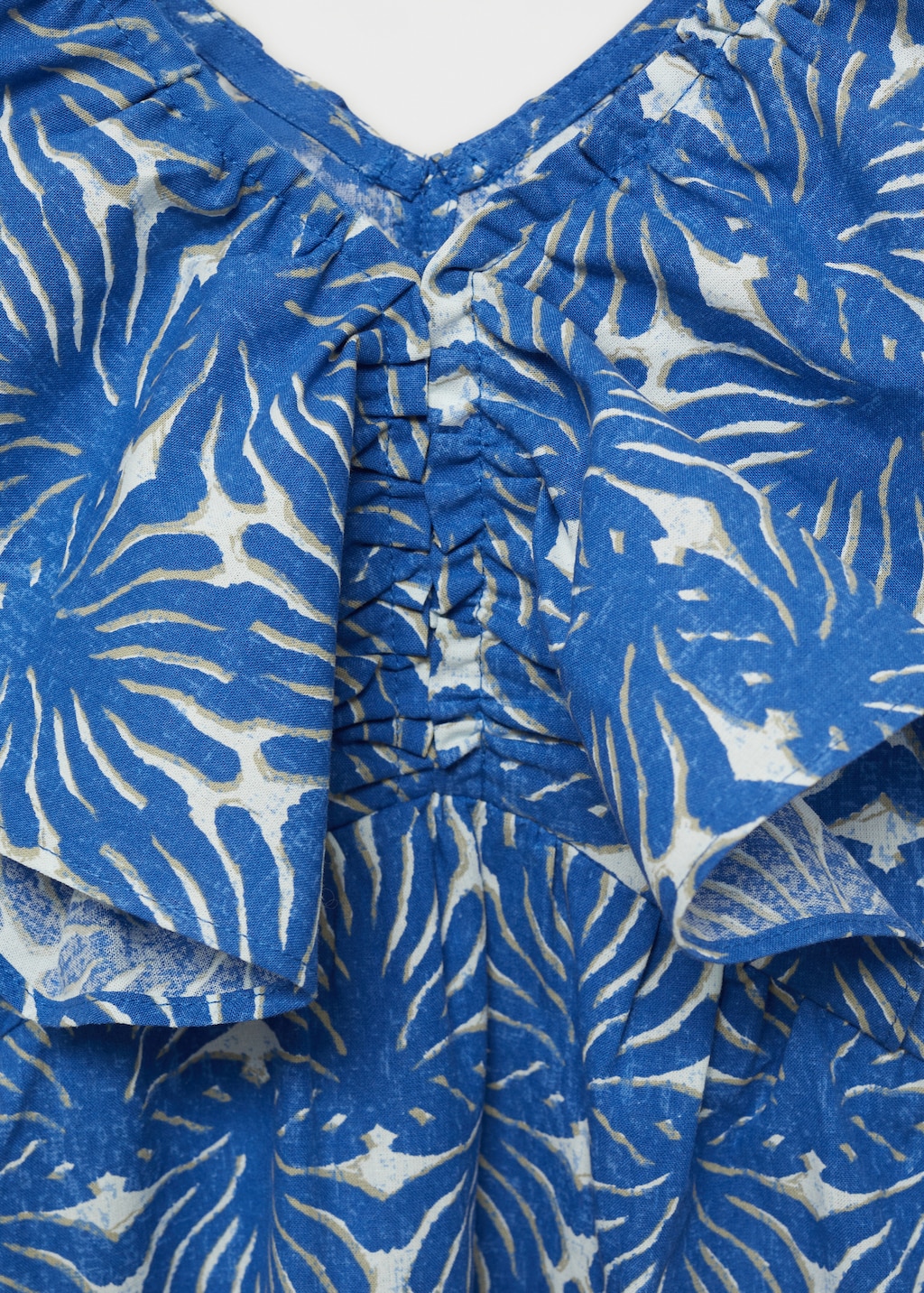 Printed dress with ruffled sleeves