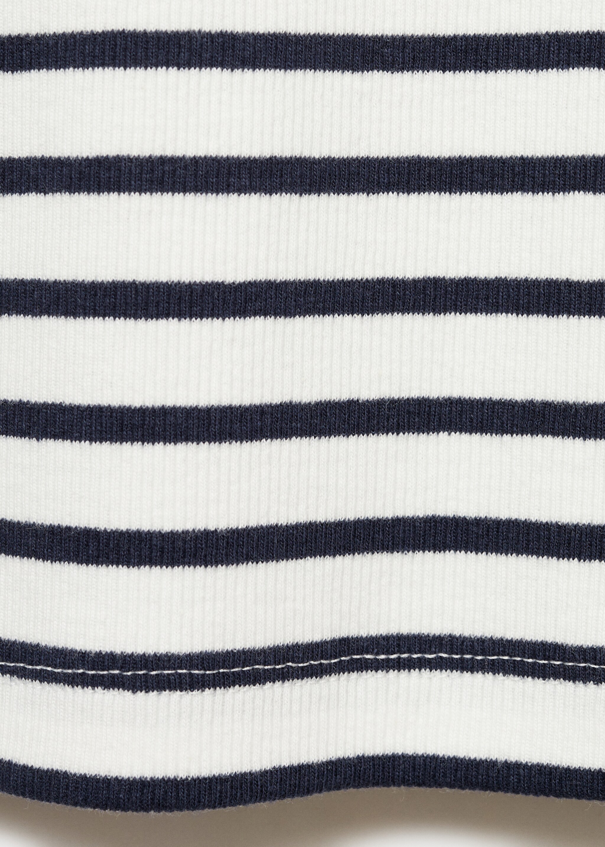 Striped top - Details of the article 0
