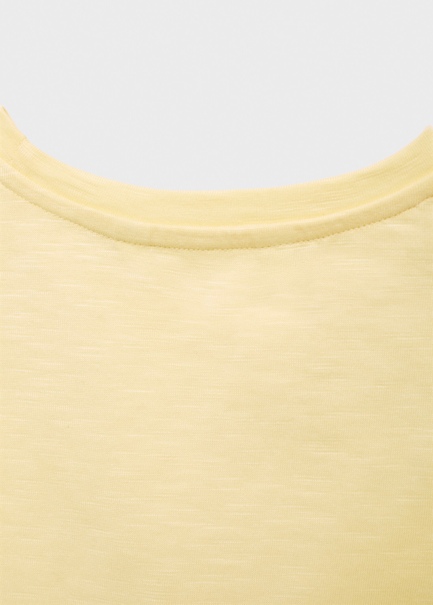 Cut-out t-shirt - Details of the article 0
