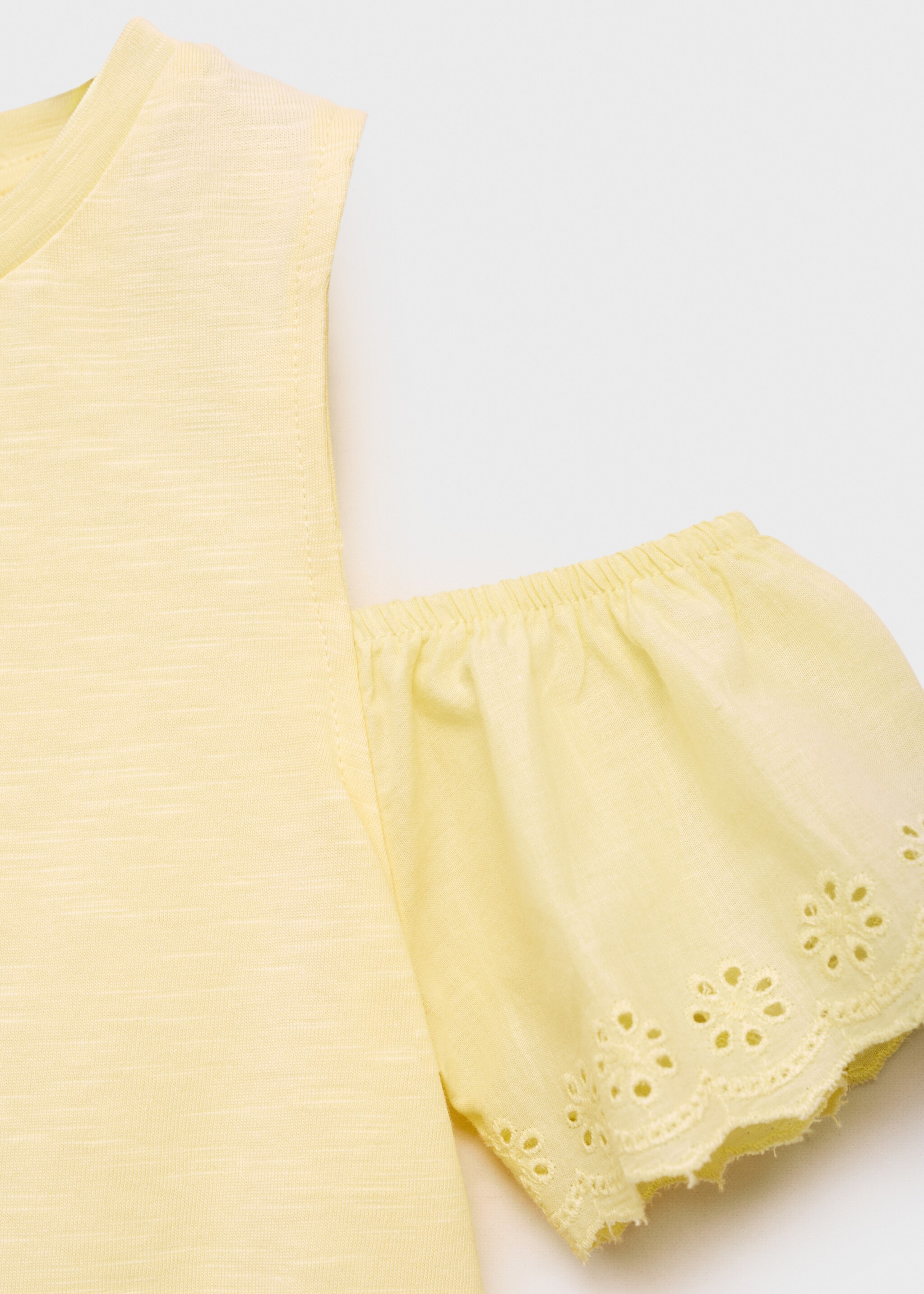 Cut-out t-shirt - Details of the article 8