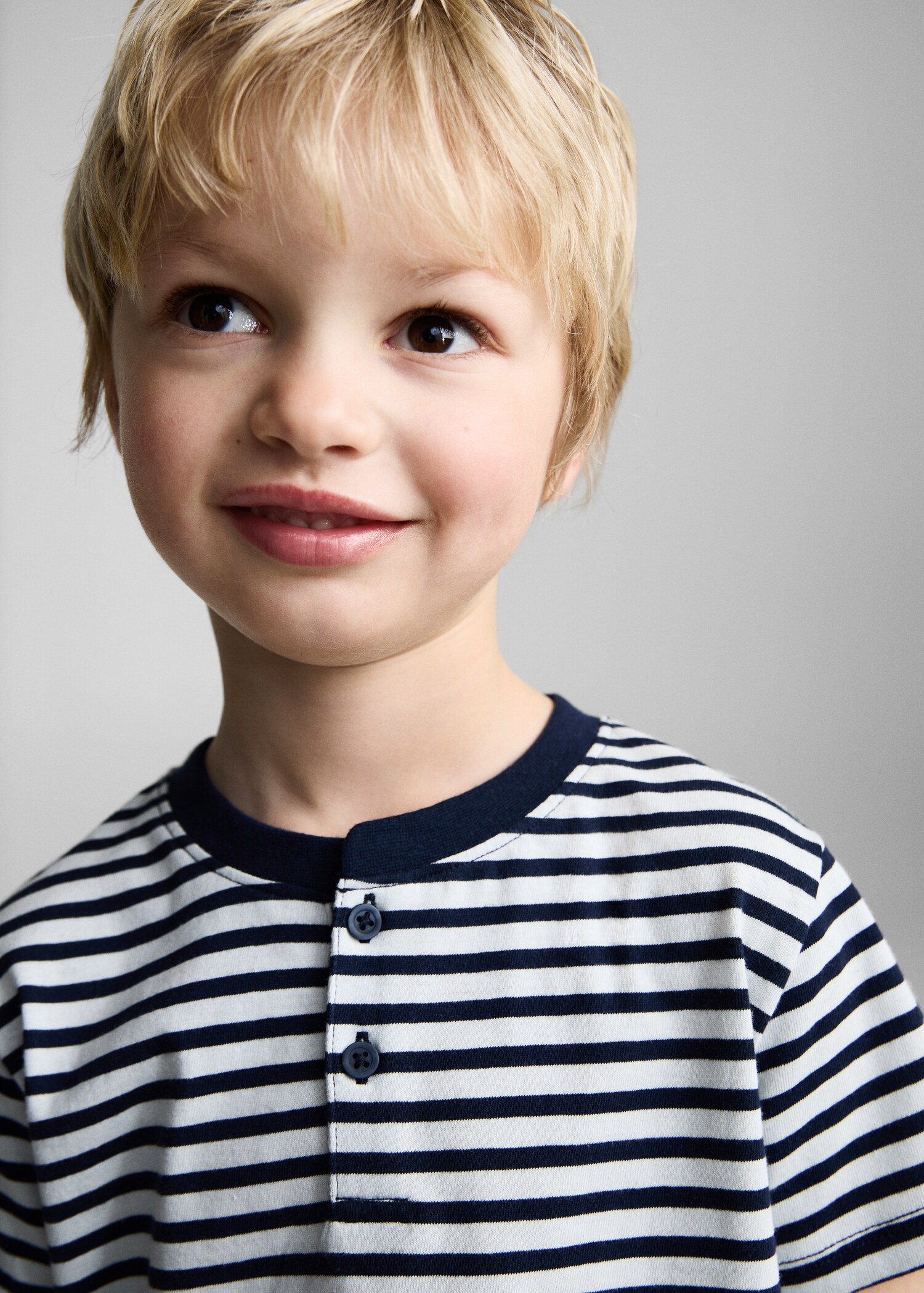 Buttoned striped T-shirt - Details of the article 1