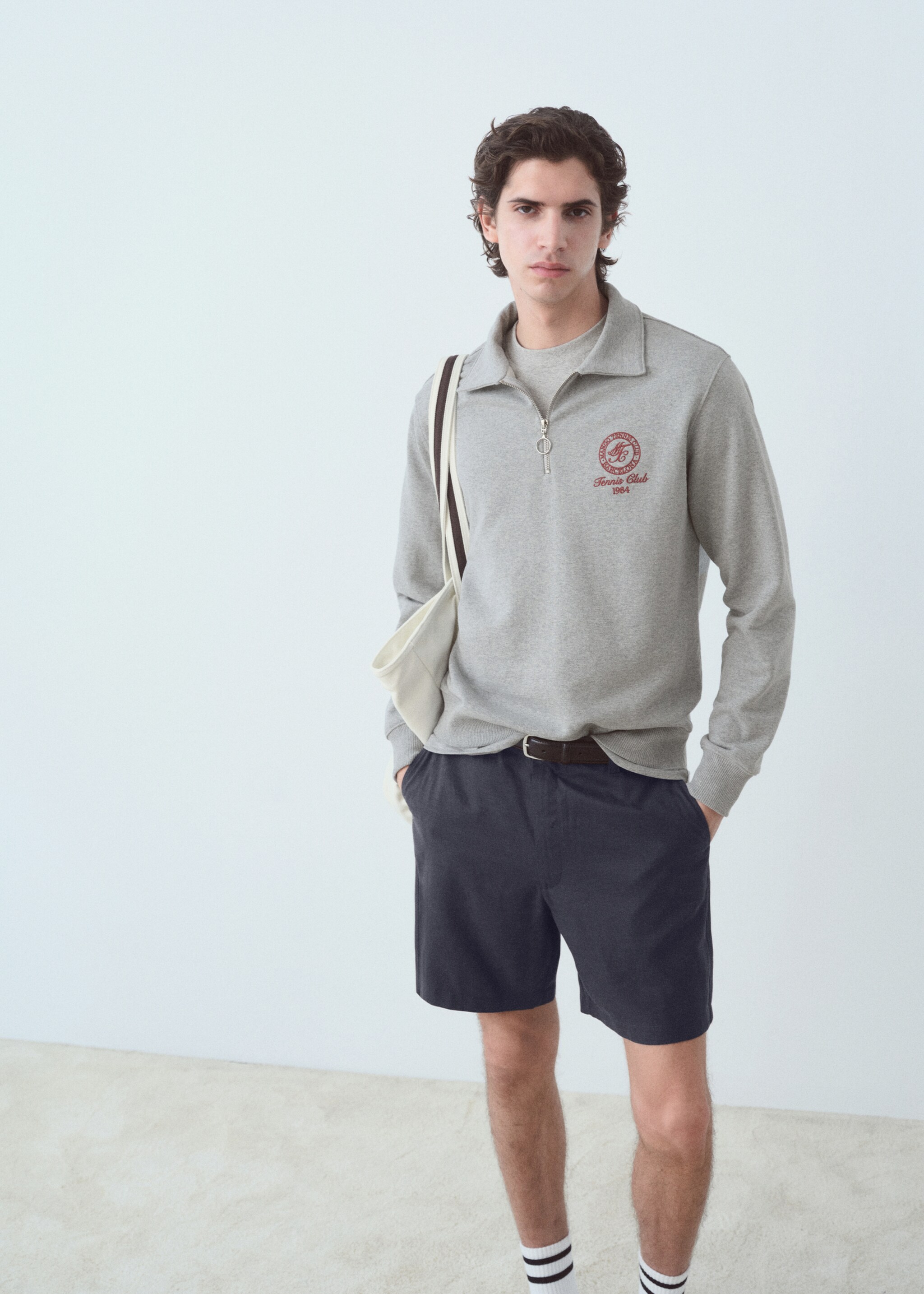 Sweatshirt mit halbhohem Kragen und Reißverschluss - Mittlere Ansicht