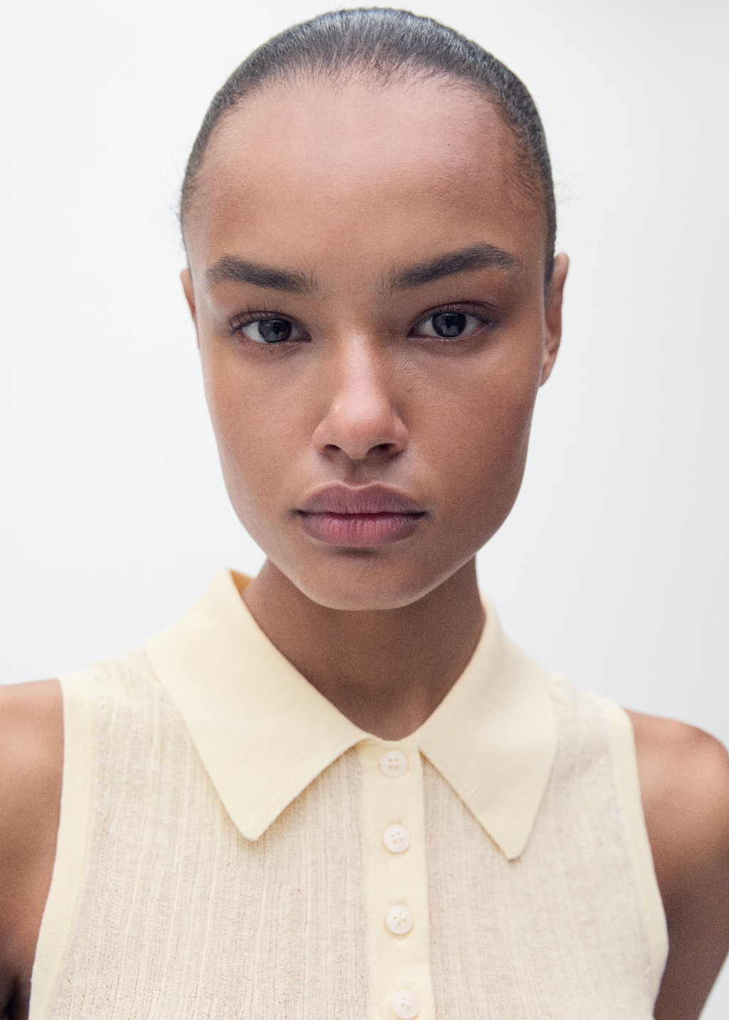 Polo-neck knitted top