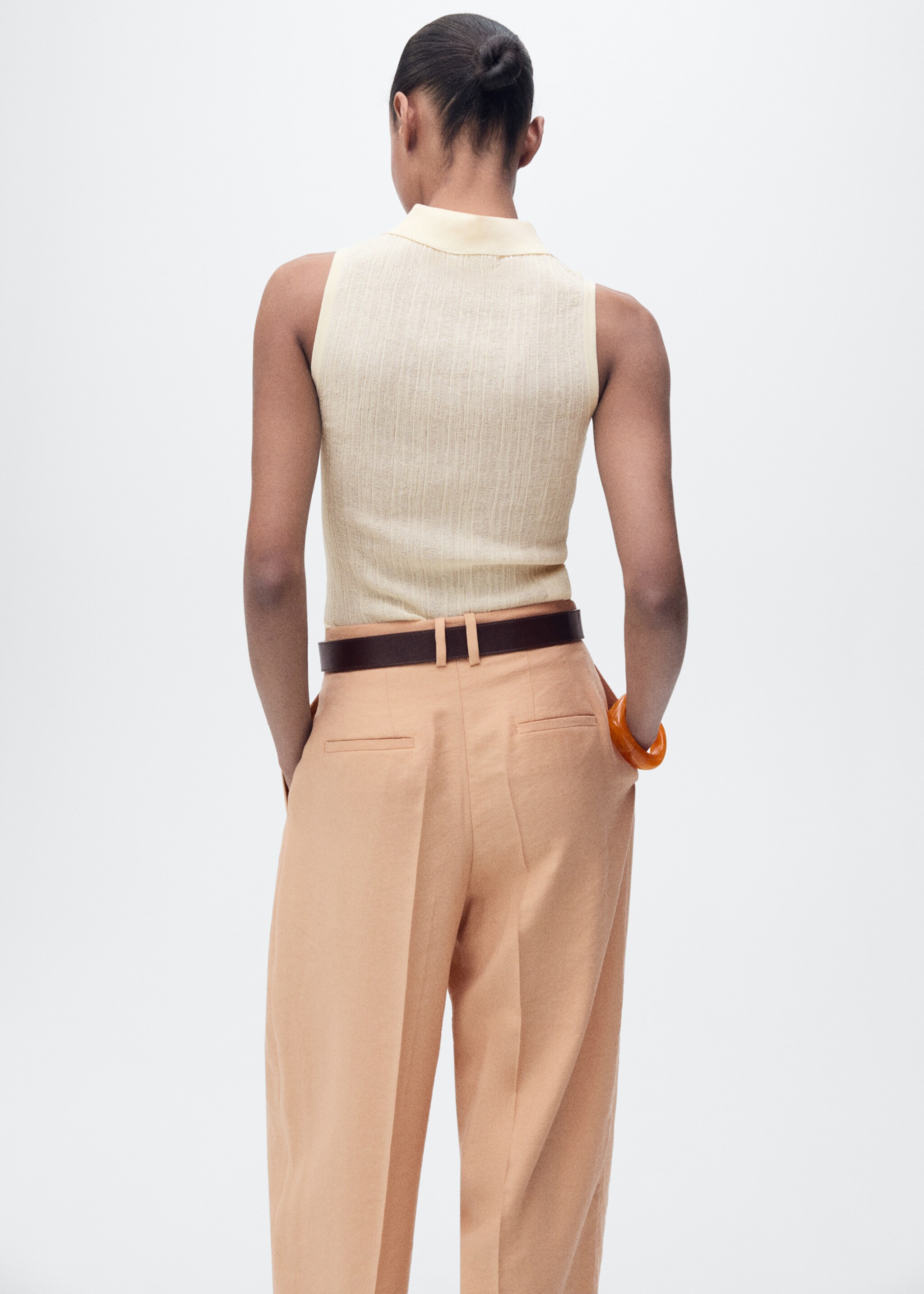 Polo-neck knitted top - Reverse of the article