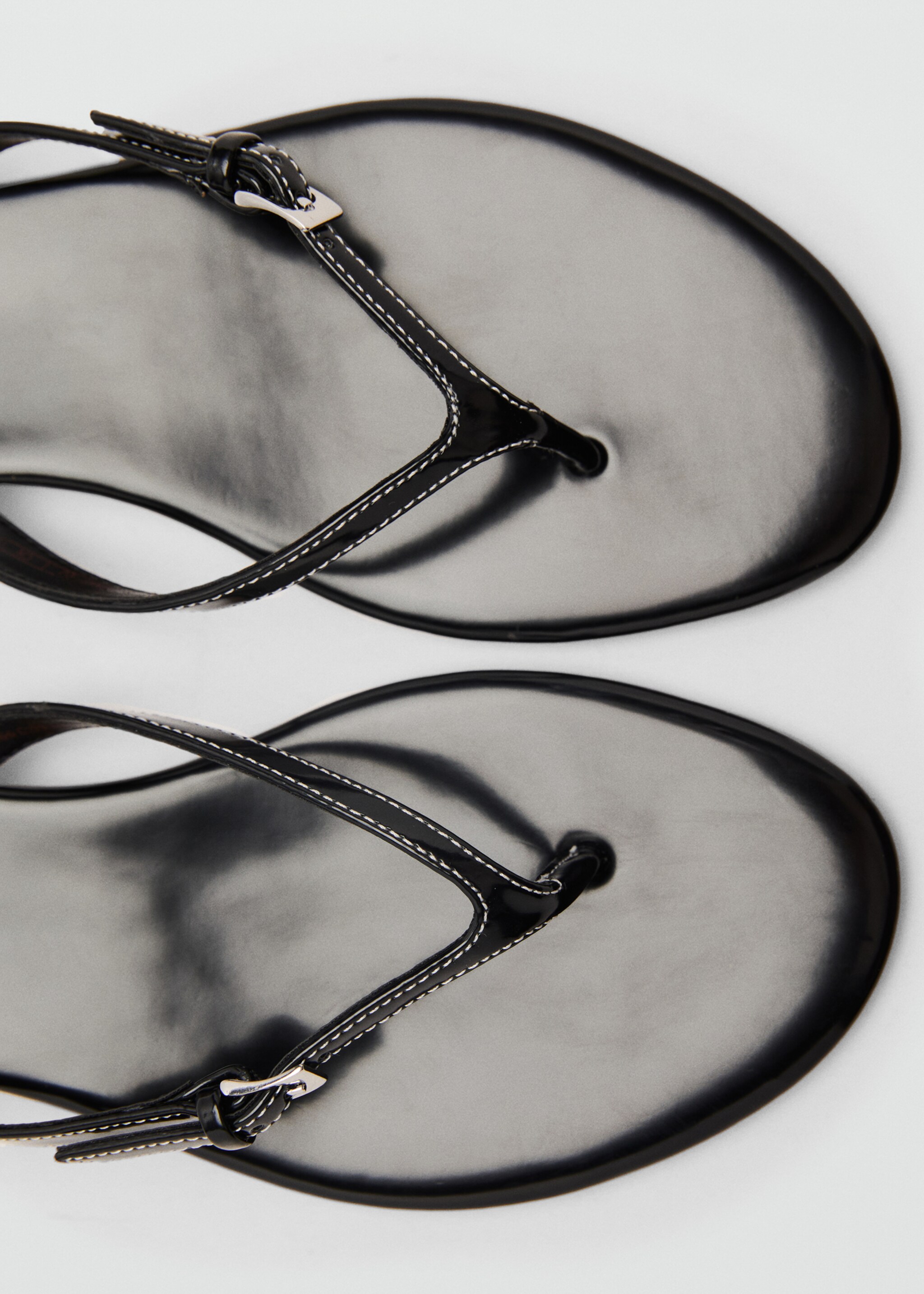 Buckle strap sandals - Details of the article 1
