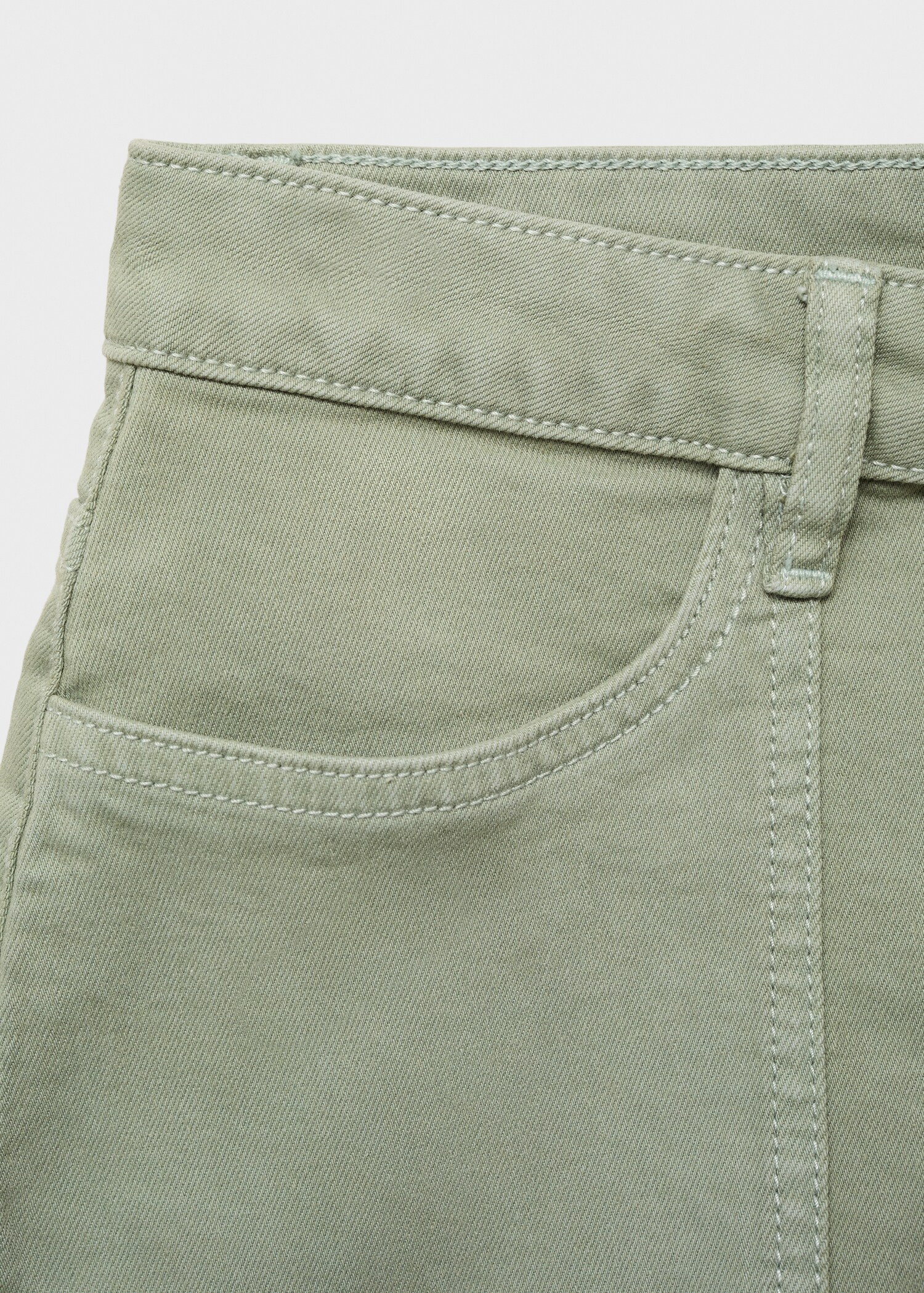 Cotton shorts with pockets - Details of the article 8