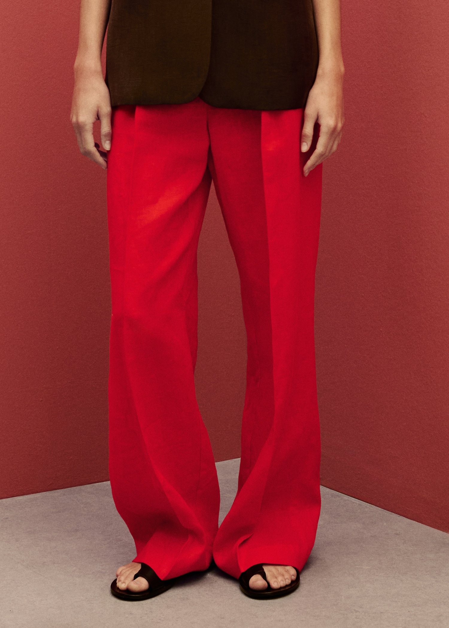 Pantalón traje recto lino - Plano medio