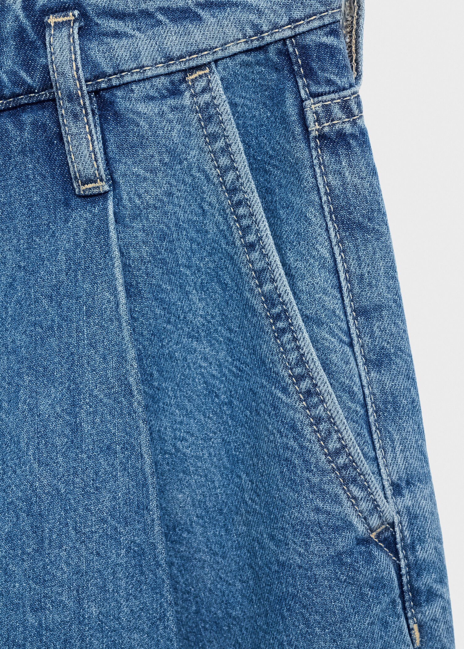 Wideleg denim jorts with pleats - Details of the article 0