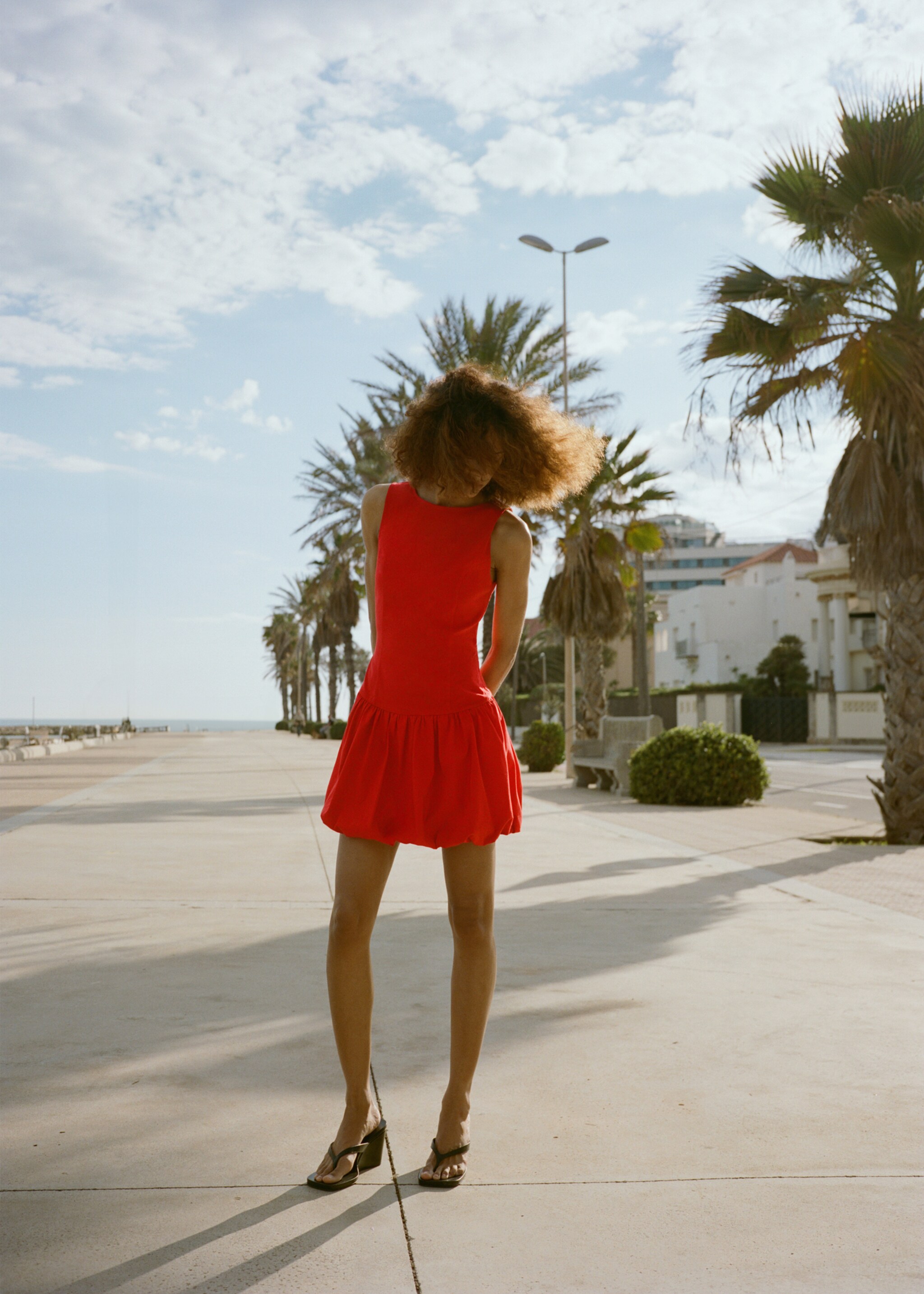 Short balloon dress - Details of the article 6