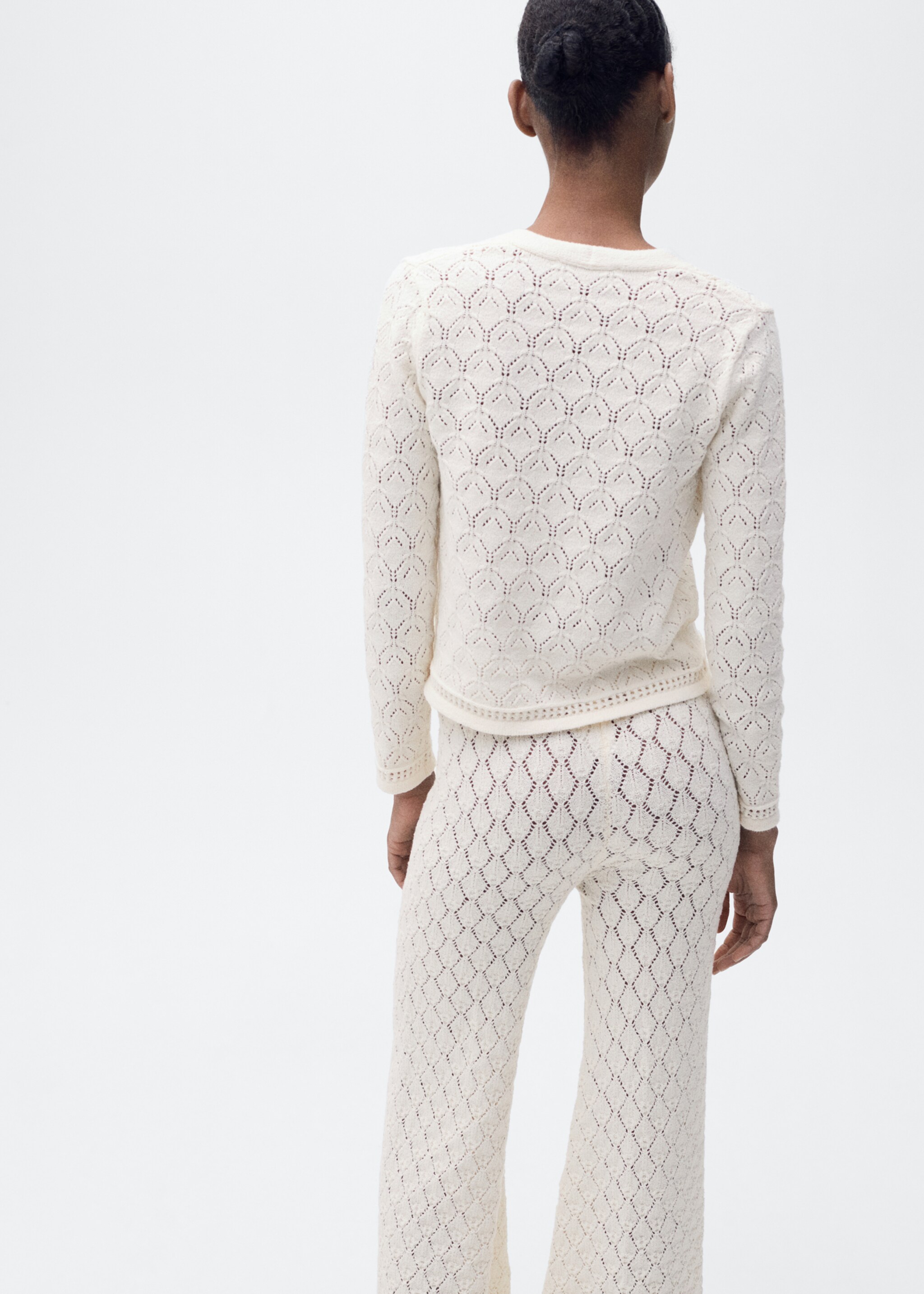 Cardigan sito - Reverse of the article