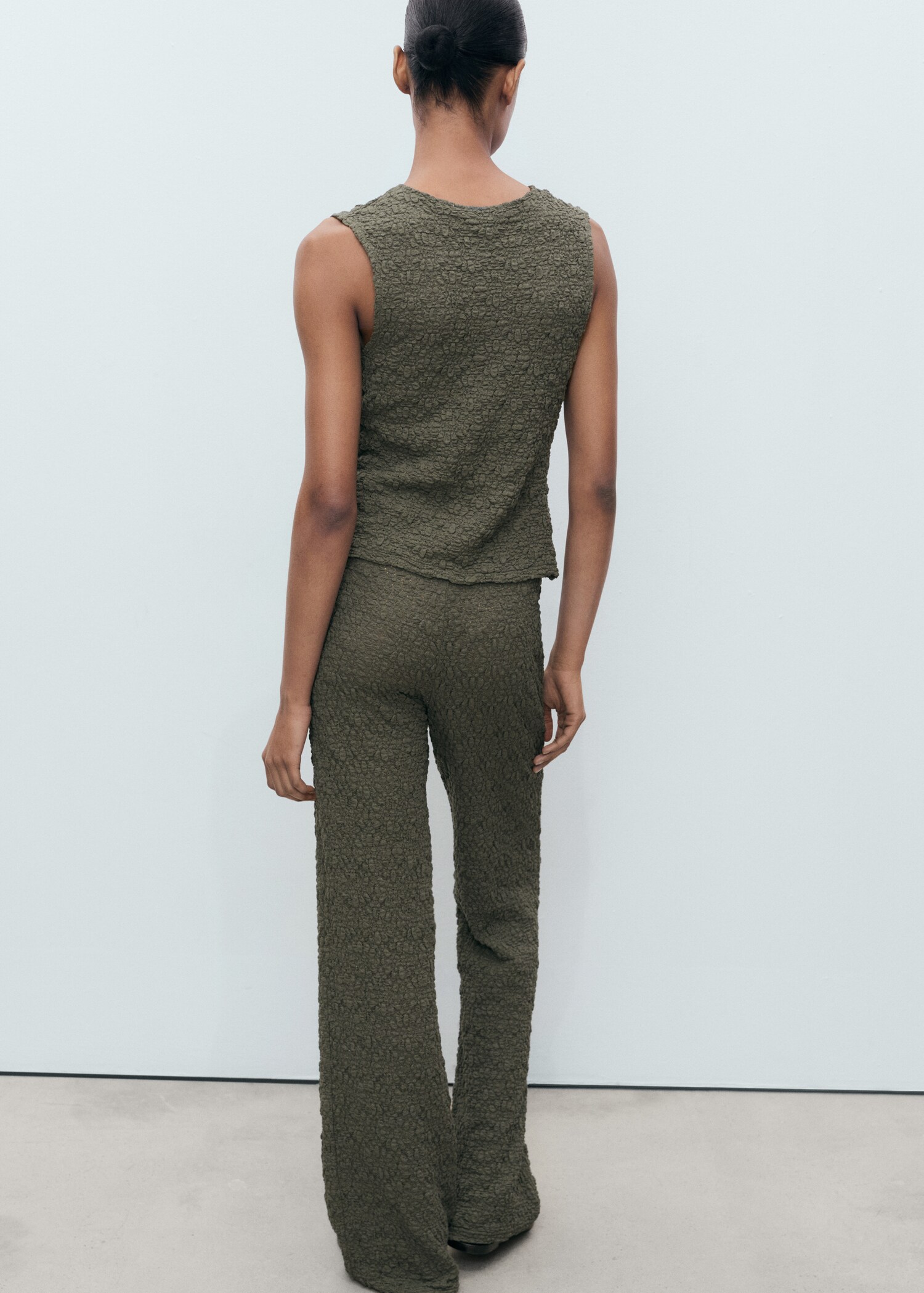 Pantalon droit texturé - Verso de l’article
