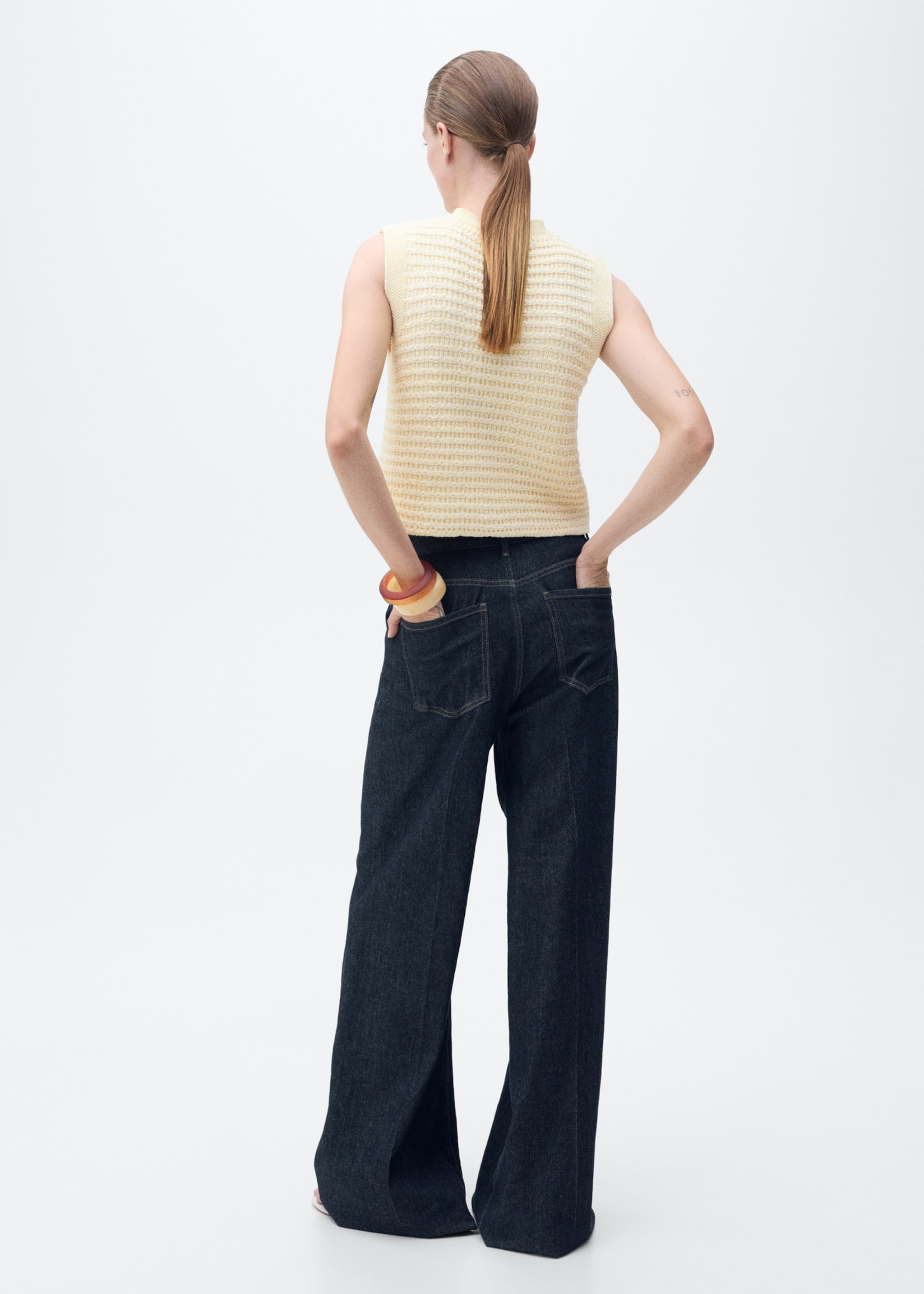 Knitted cardigan with jewel button - Reverse of the article