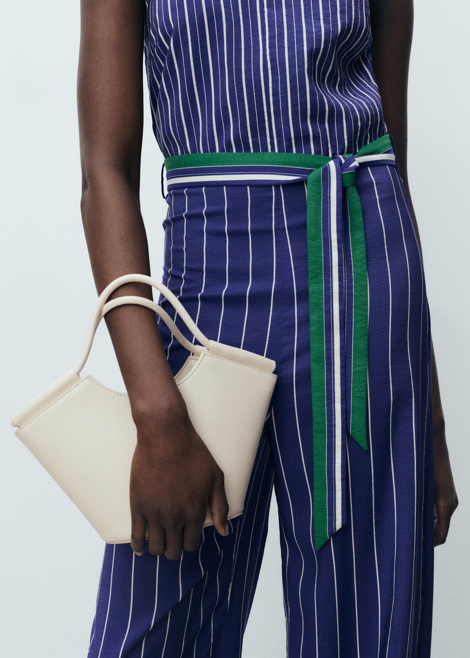 Striped jumpsuit with belt - Details of the article 6