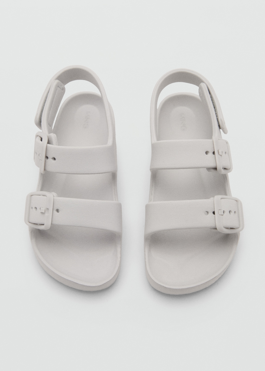 Flip-flops with buckle straps