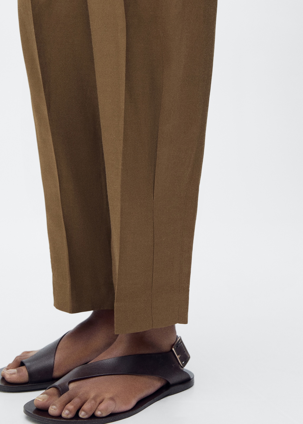 Linen-blend pleated pants