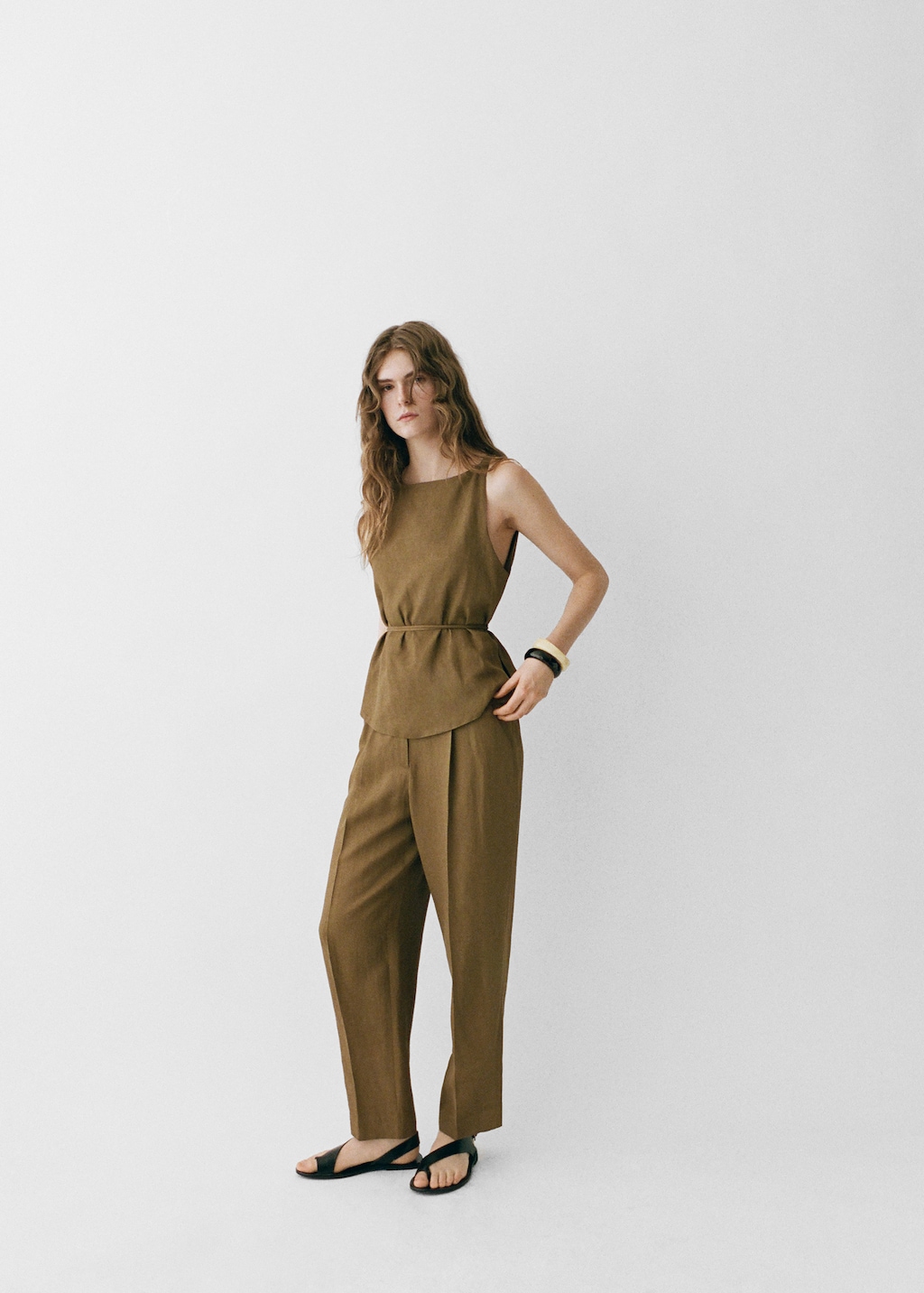 Linen-blend pleated pants