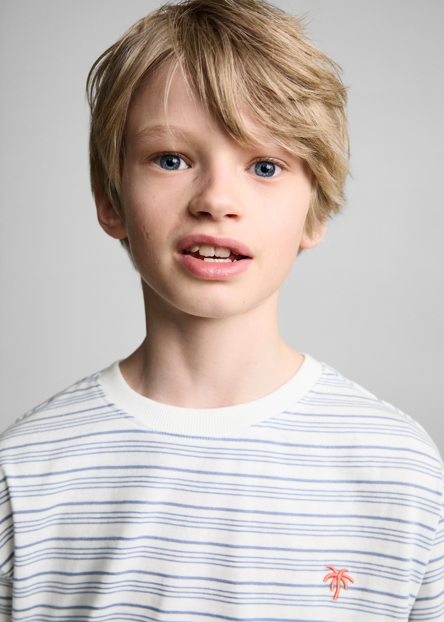 Gestreiftes T-Shirt in Wickel-Optik - Detail des Artikels 1