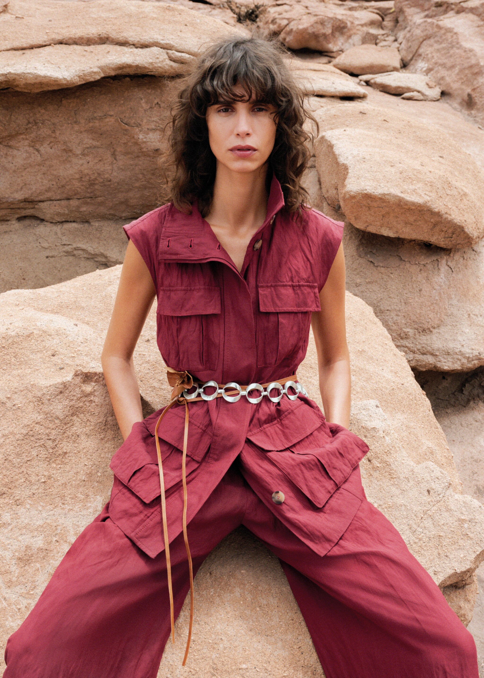 Creased-effect suit waistcoat with pockets - Details of the article 5