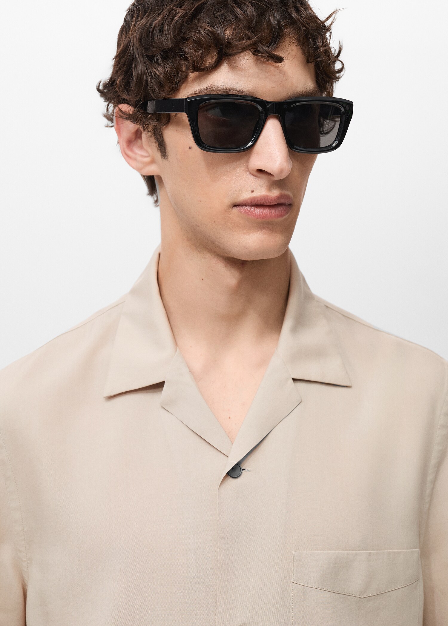 Lyocell shirt with pocket - Details of the article 1