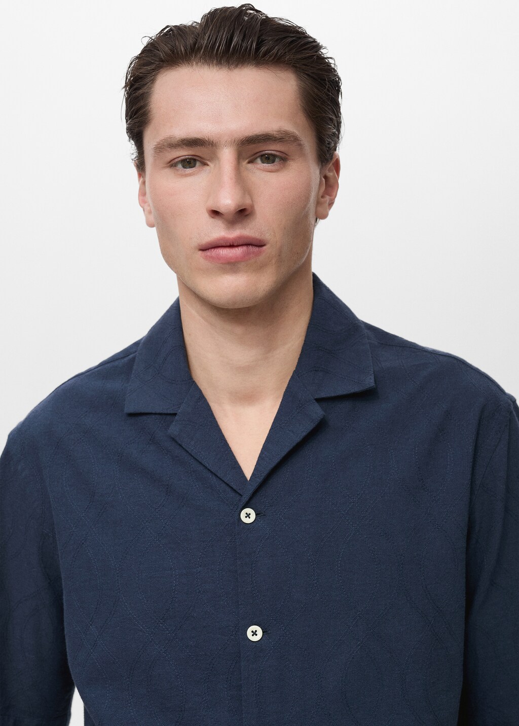 Shirt with embroidered bowling collar