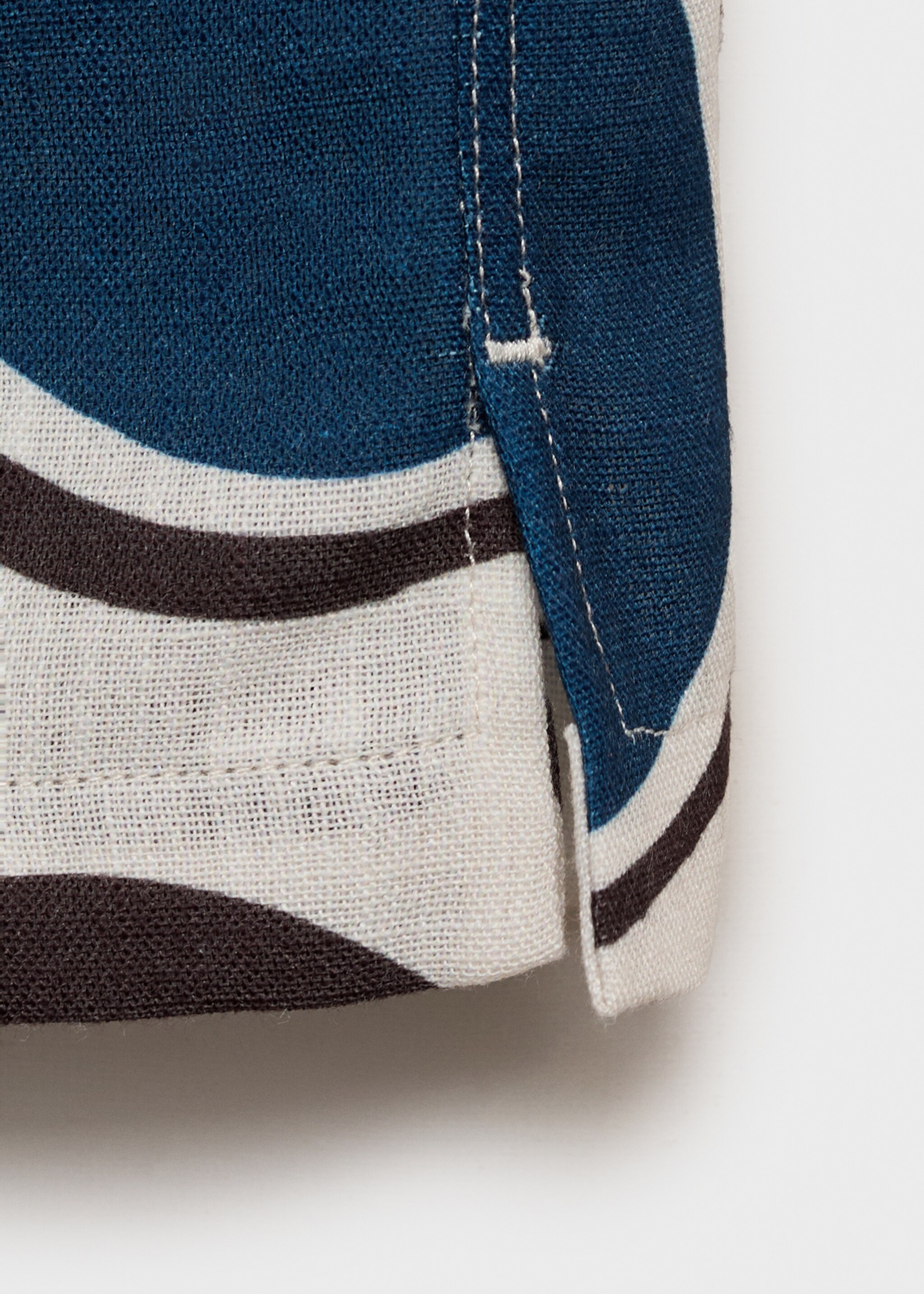 Printed short-sleeved shirt - Details of the article 0
