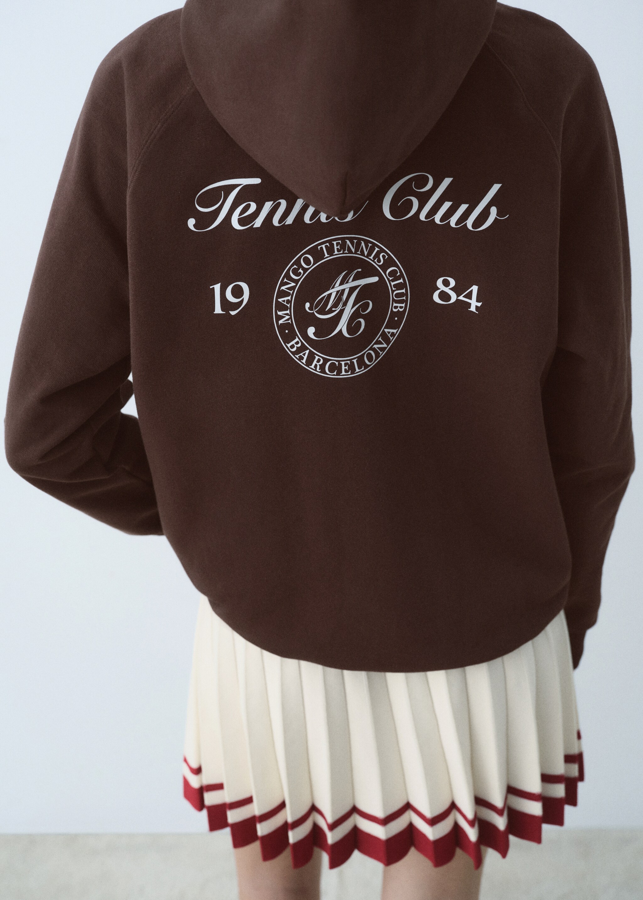 Hooded sweatshirt with printed message - Reverse of the article