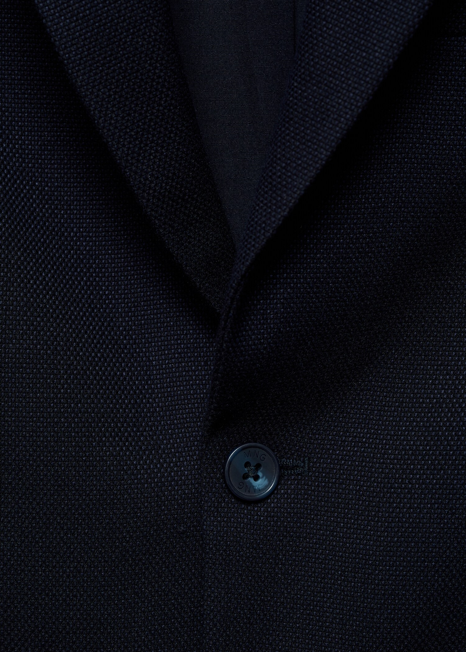 Classic suit jacket - Details of the article 8