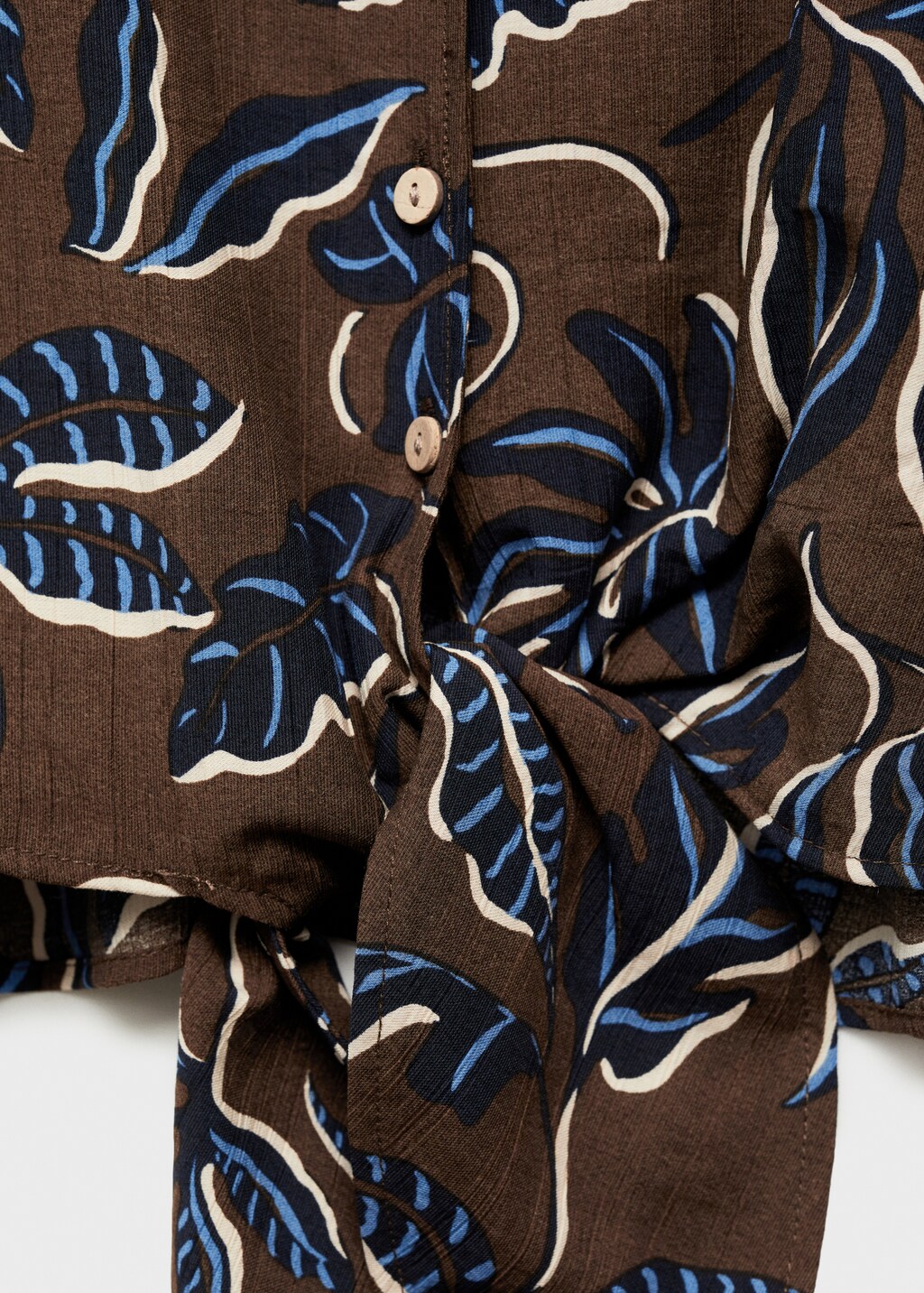 Printed crop shirt with knot detail