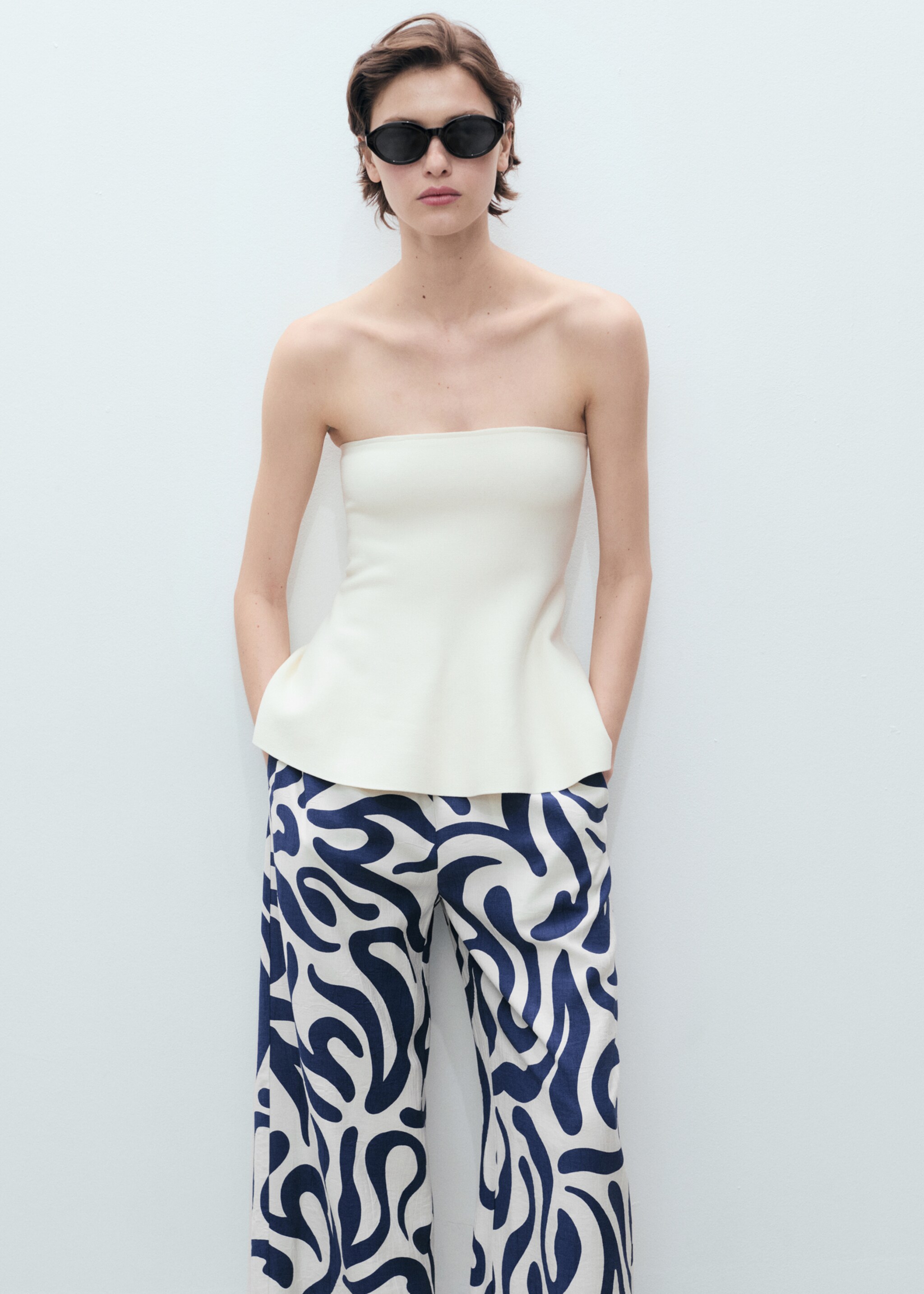 Printed culotte trousers - Details of the article 1