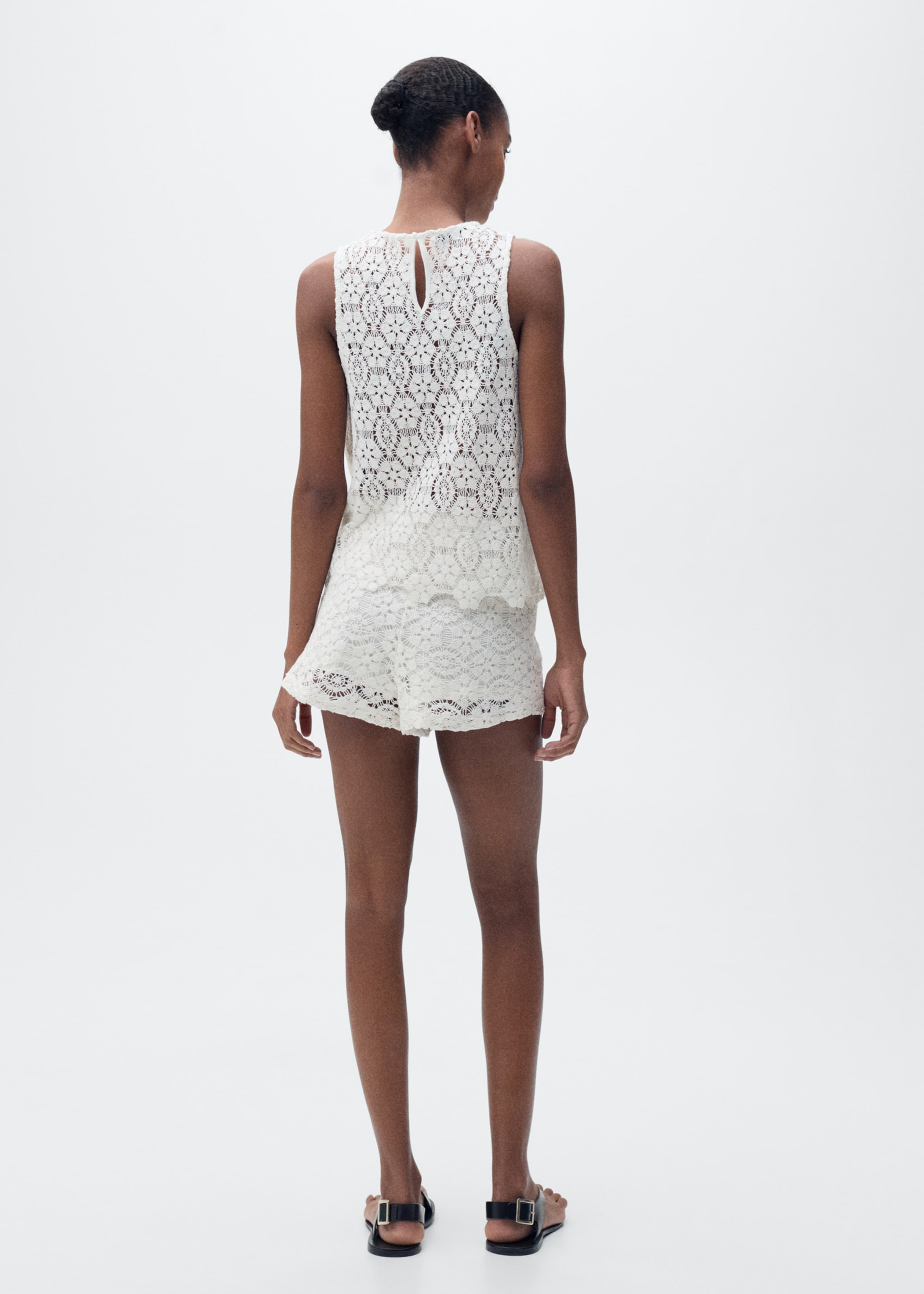 Crochet straight-fit shorts - Reverse of the article