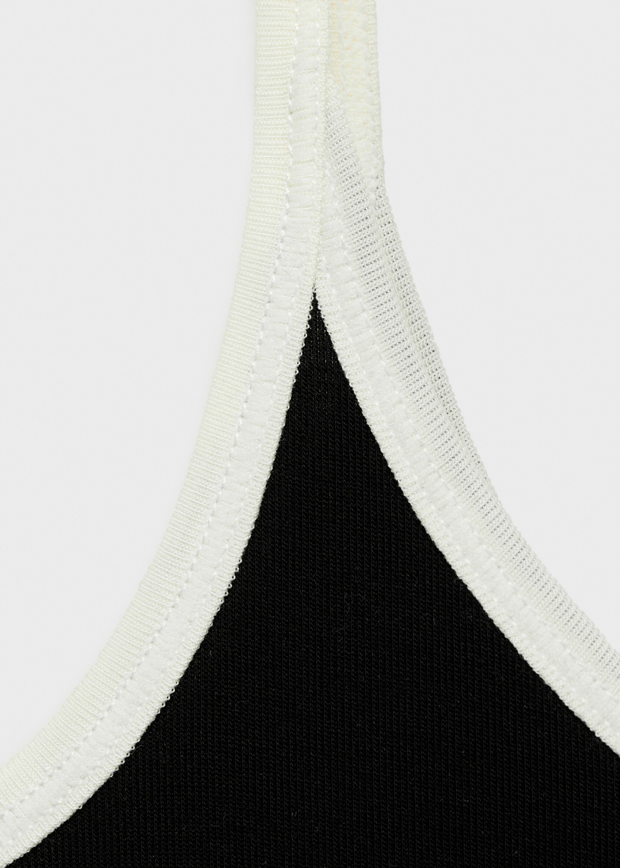 Lyocell top with contrasting trim - Details of the article 8