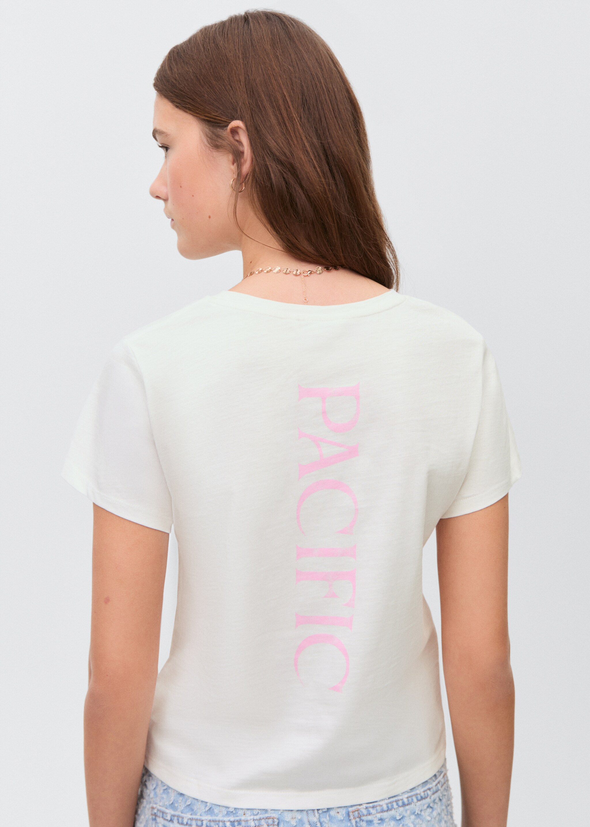Raglan sleeve T-shirt - Reverse of the article
