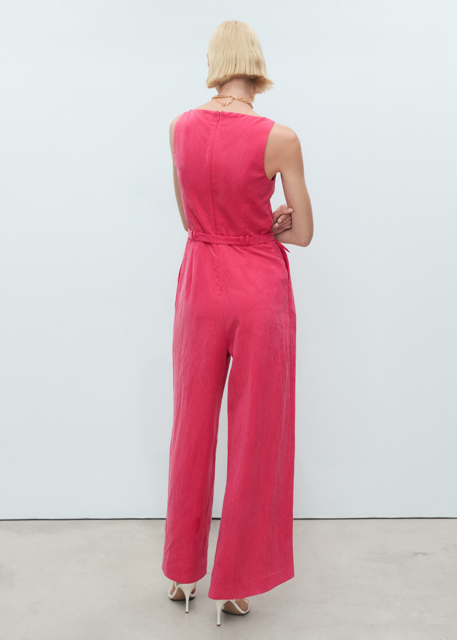 Long lyocell jumpsuit with belt - Reverse of the article