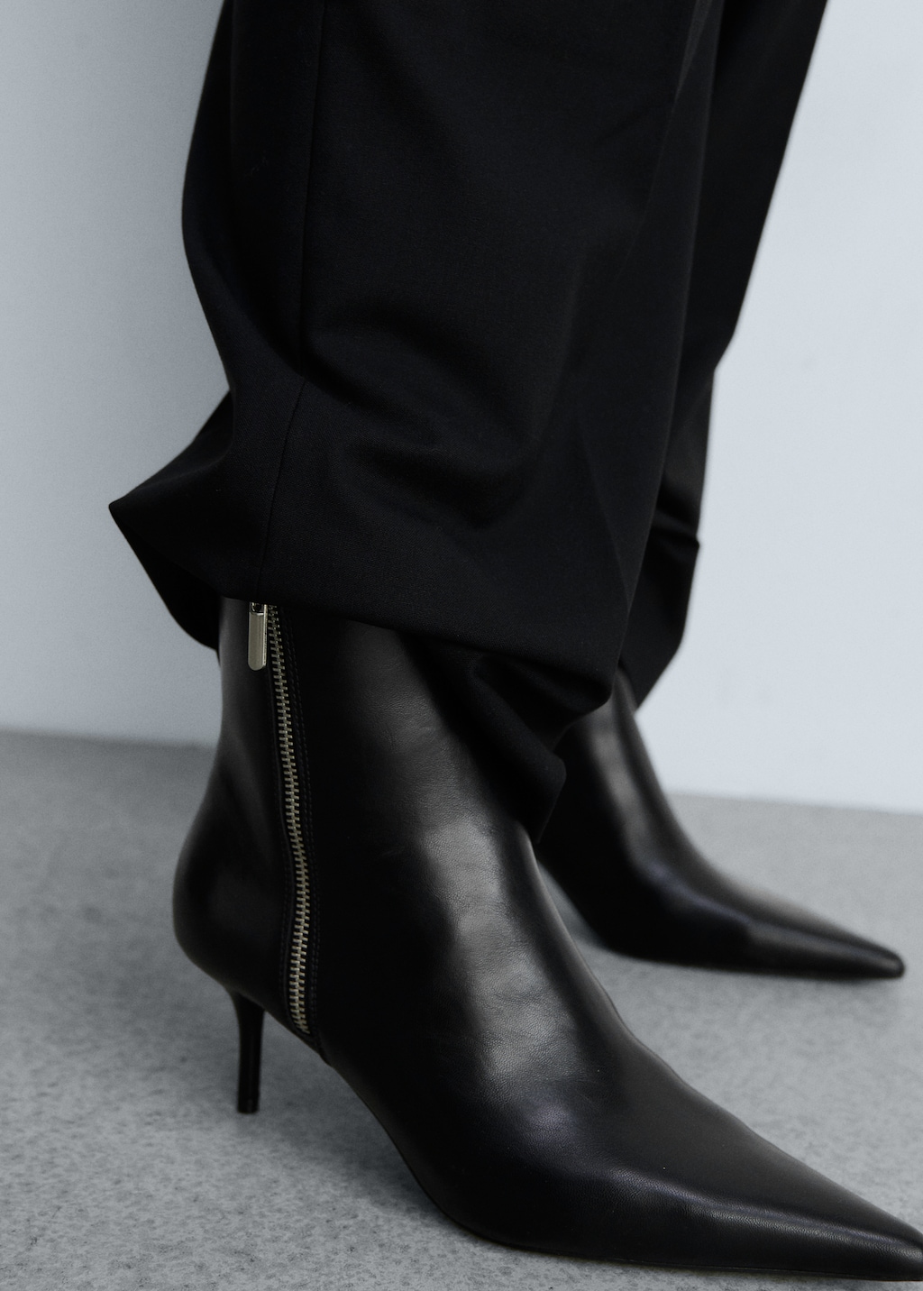靴 Elleme Zipped pointed heal boots Elleme Zipped pointed heal boots