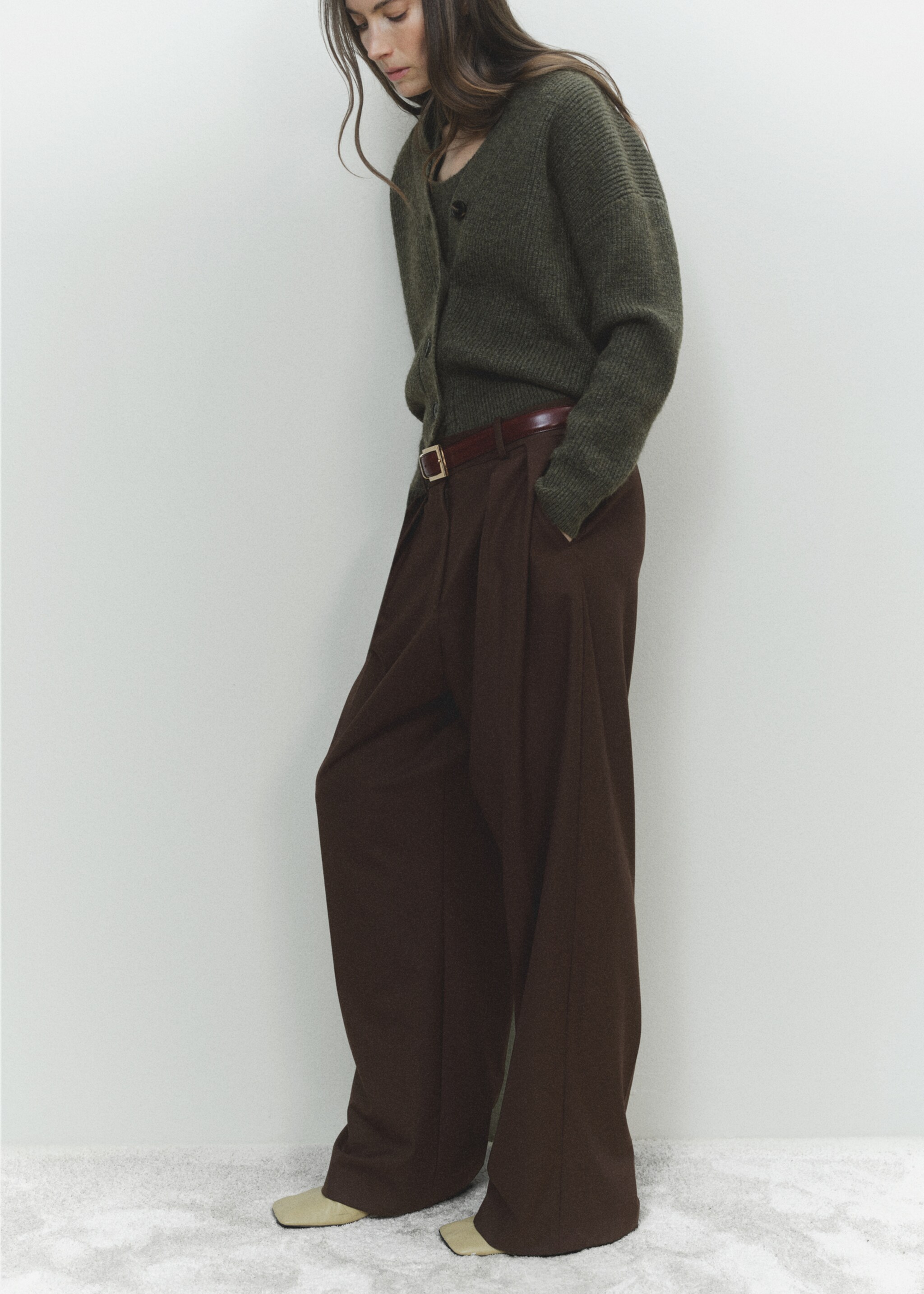 V-neck ribbed cardigan - Details of the article 6