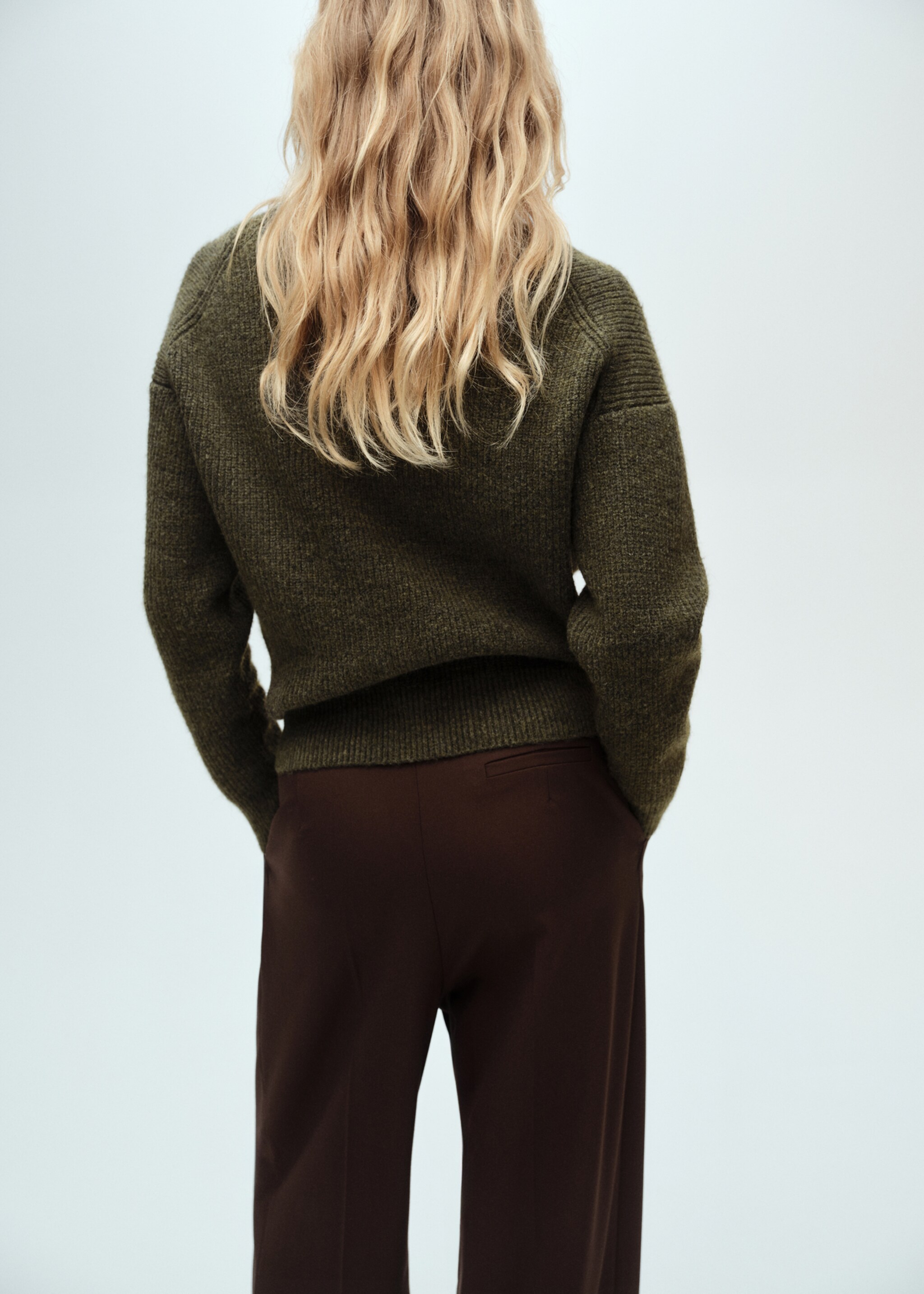 V-neck ribbed cardigan - Reverse of the article