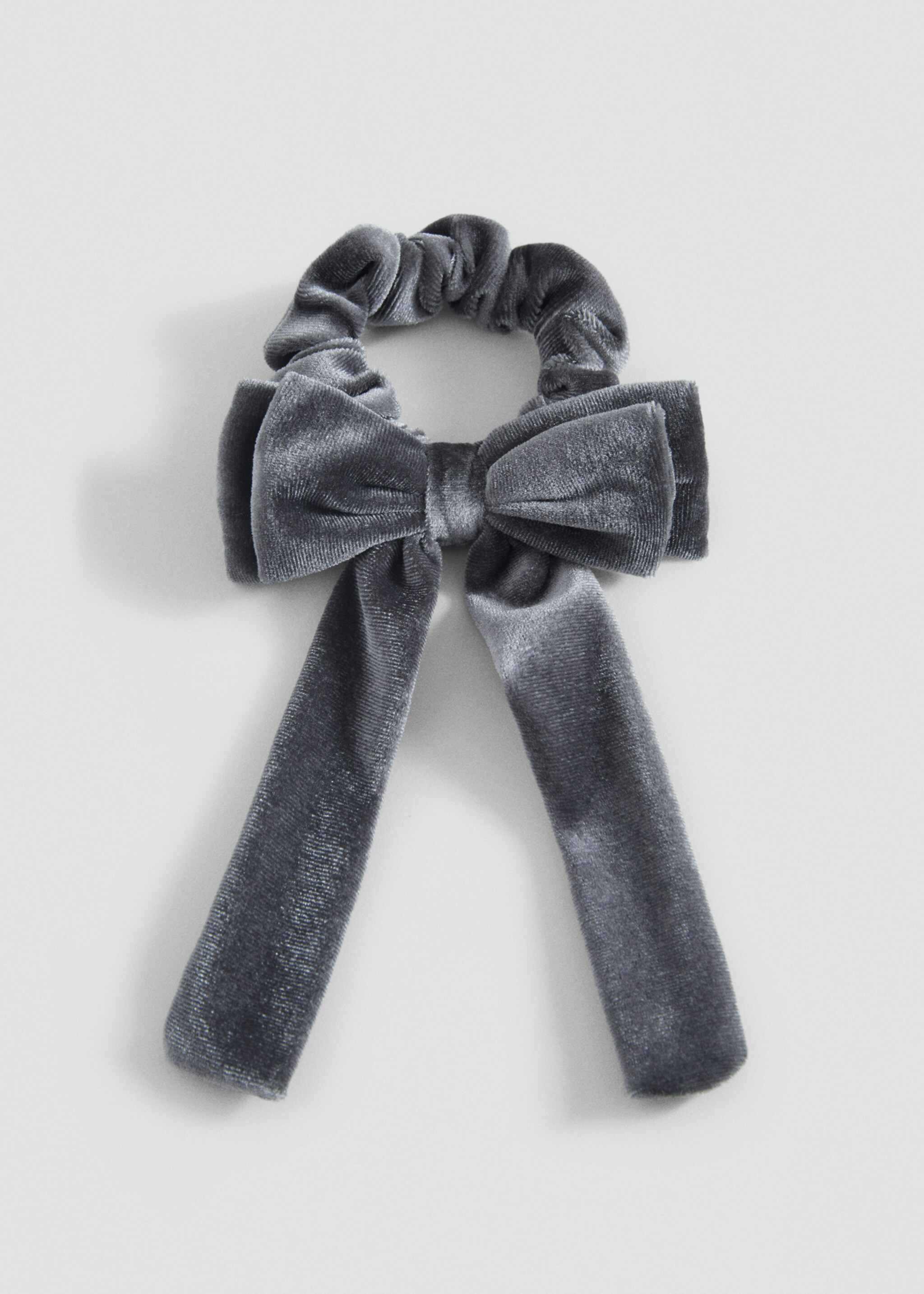 Velvet bow hair tie - منتج دون نموذج
