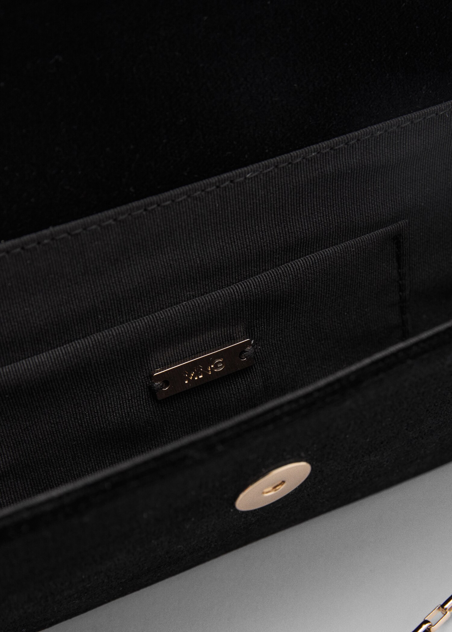 Flap chain bag - Details of the article 1
