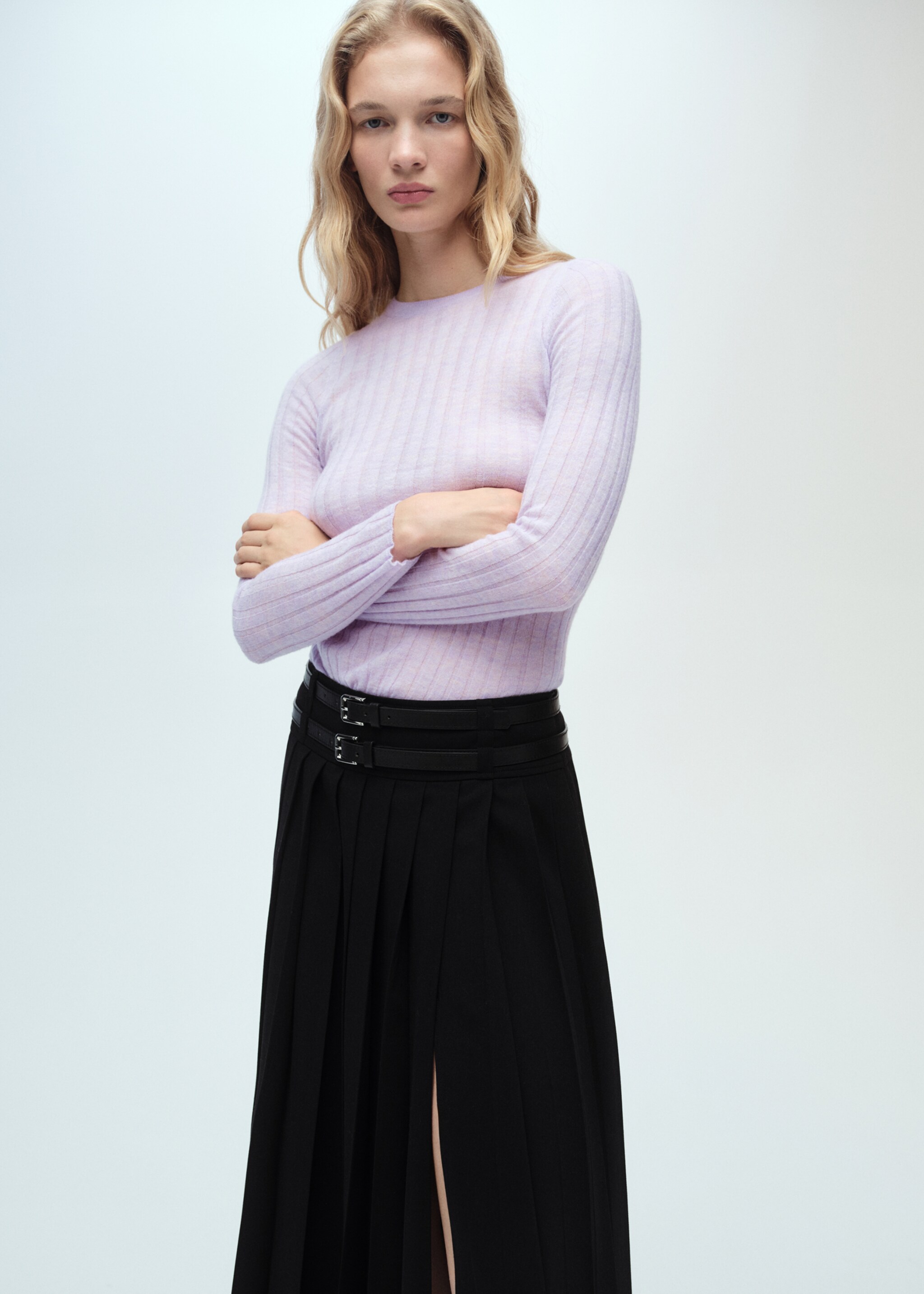 Ribbed round-neck sweater - Medium plane