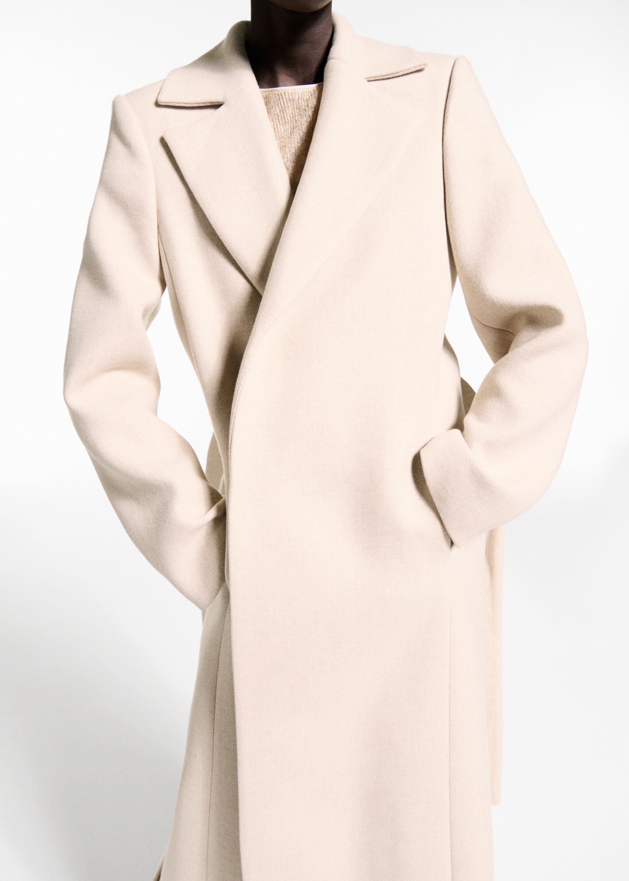 Butter wool coat with detachable collar - Details of the article 6