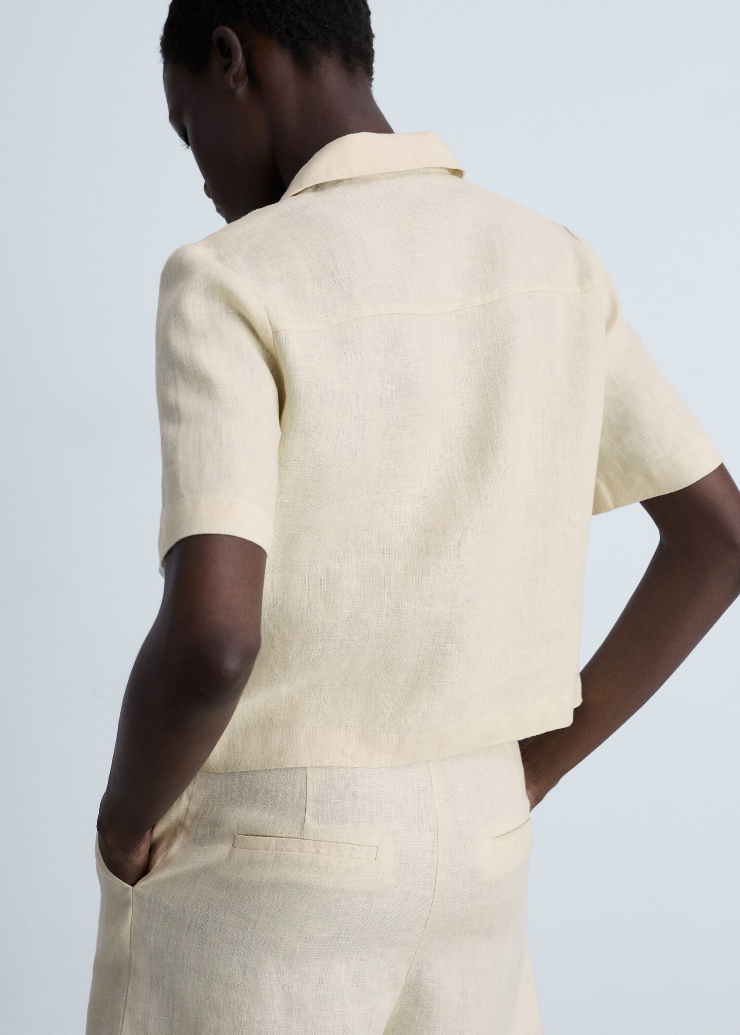 Linnen blouse met korte mouwen - Achterkant van het artikel