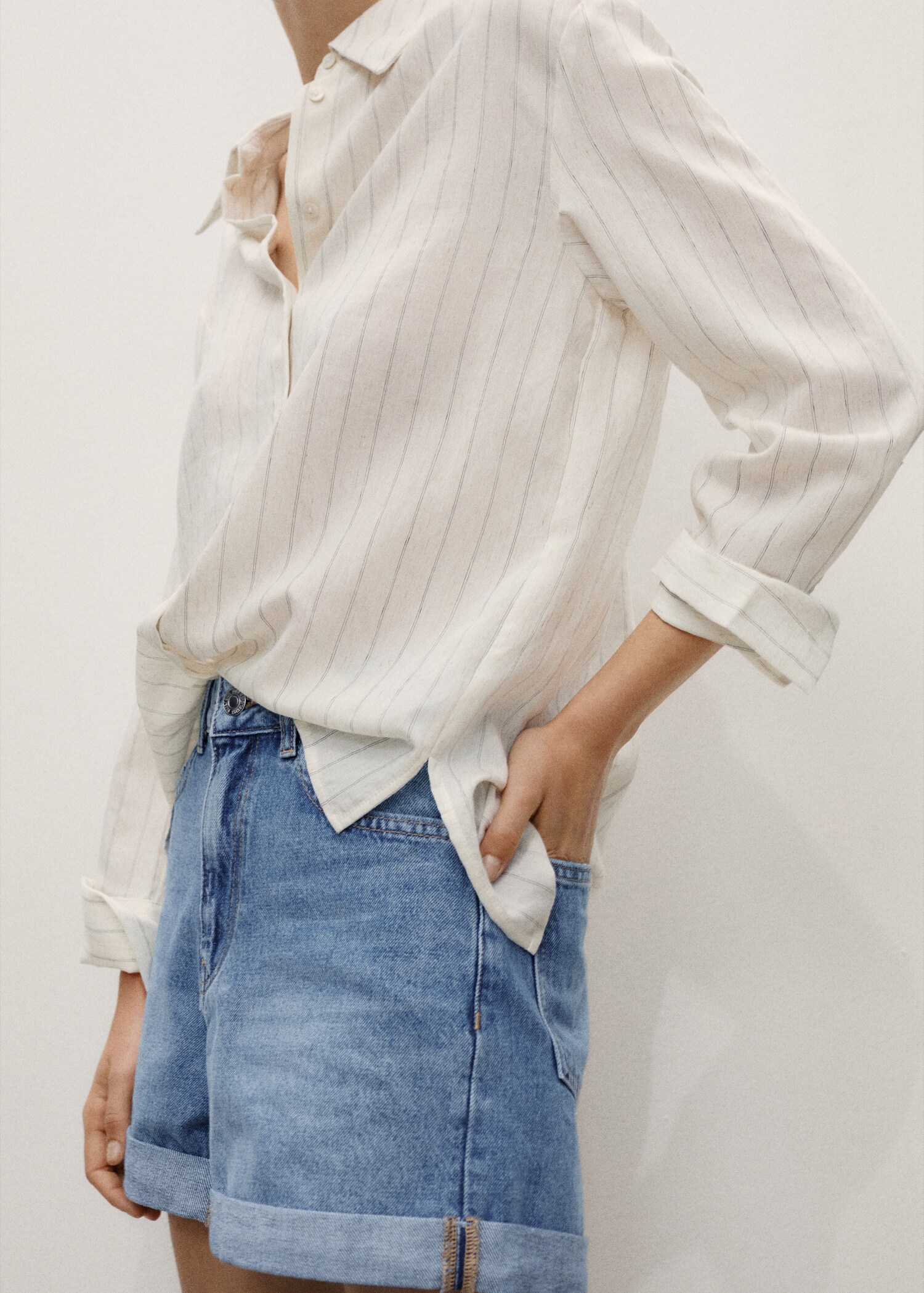 Shorts denim mom-fit tiro alto - Detalle del artículo 1